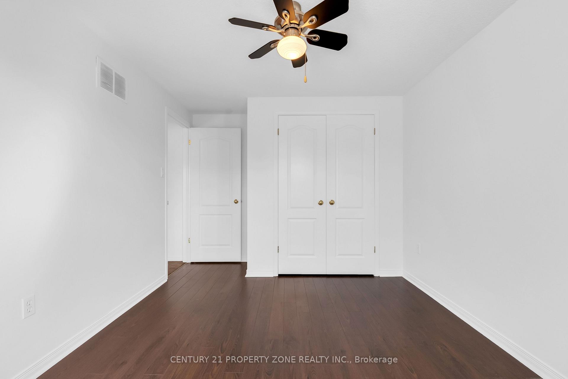 Photo 32 of 75 Benjamin Crescent, Orangeville — HOMEH
