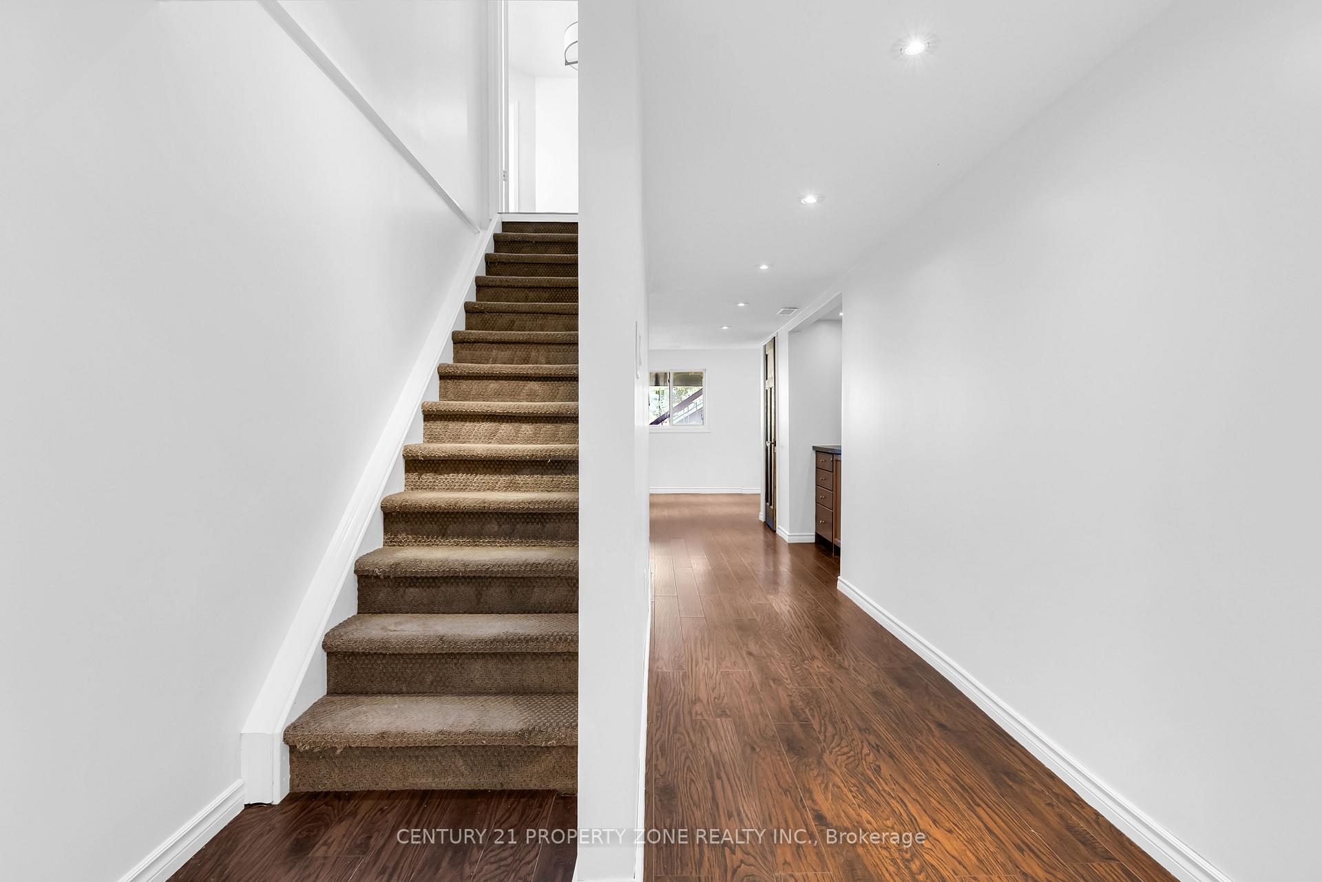 Photo 34 of 75 Benjamin Crescent, Orangeville — HOMEH