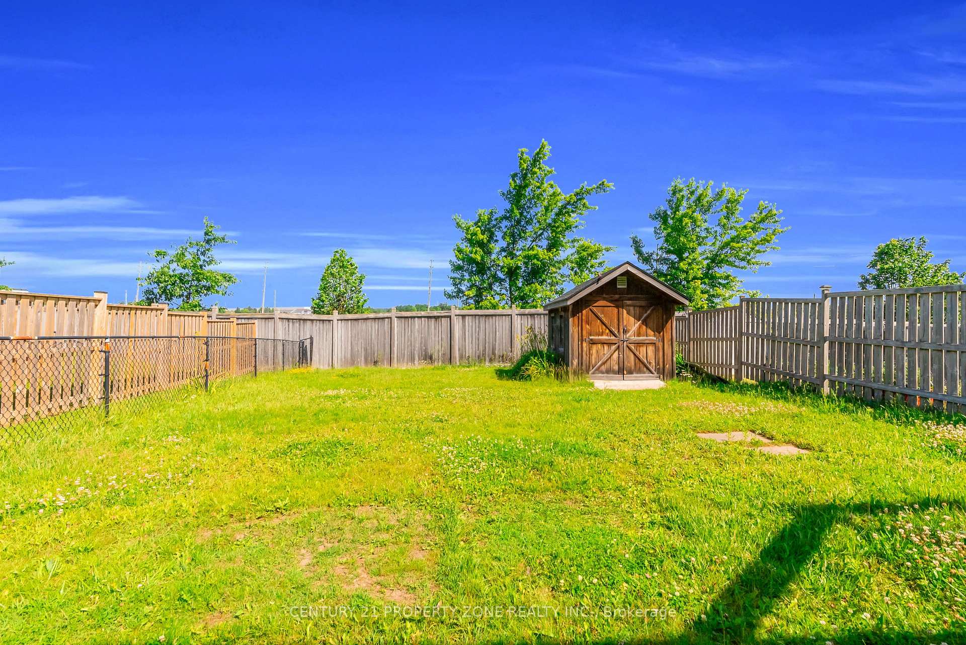 Photo 46 of 75 Benjamin Crescent, Orangeville — HOMEH