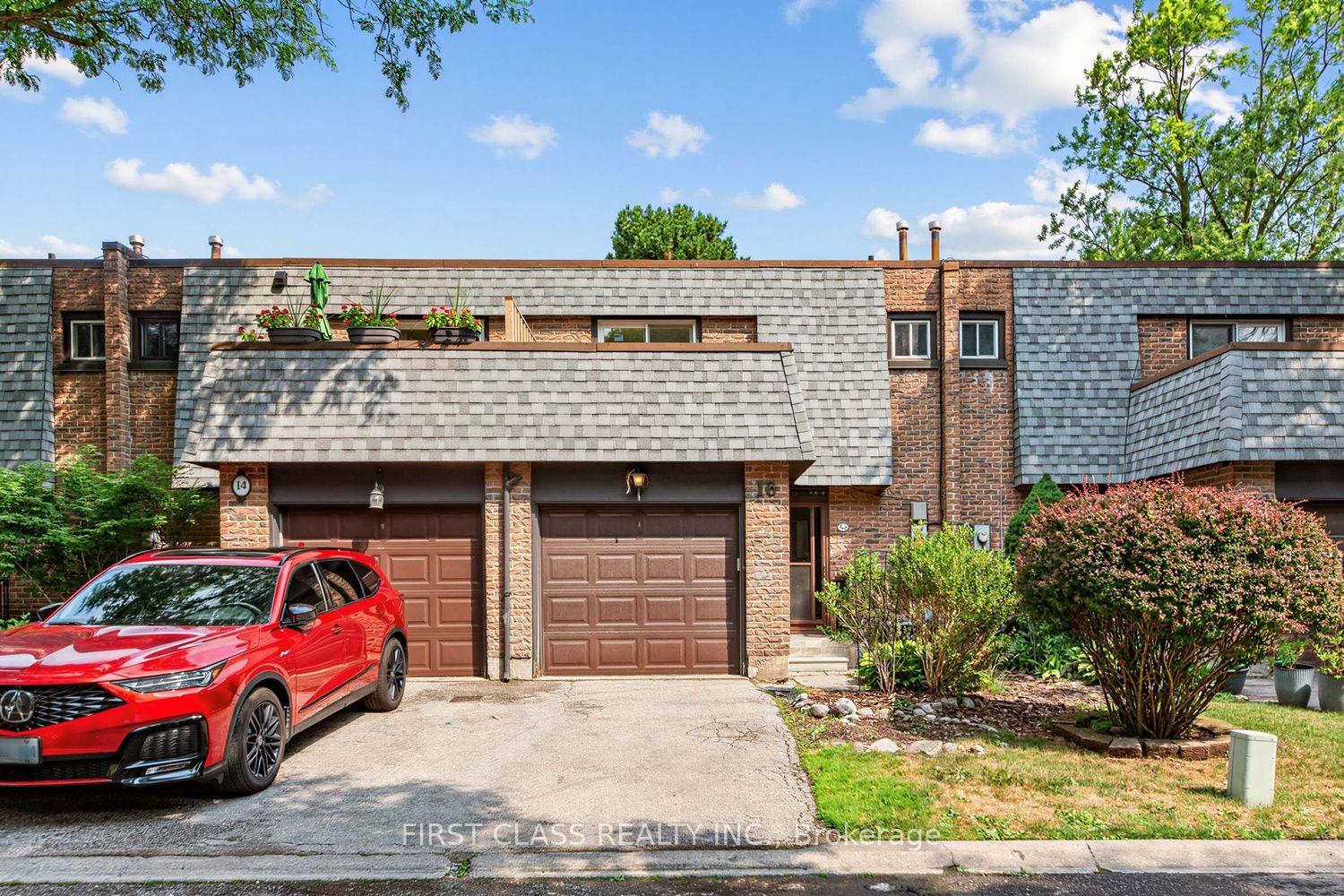Photo 1 of Unit 8, 16 Woodglen Way, Markham, Unionville — HOMEH