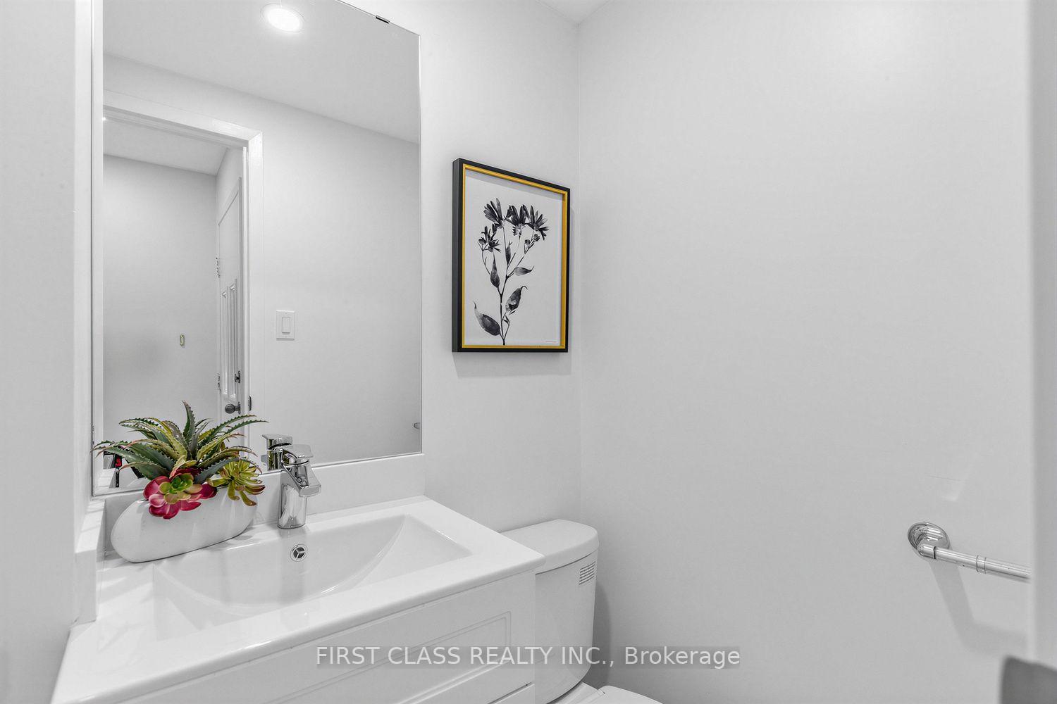 Photo 14 of Unit 8, 16 Woodglen Way, Markham, Unionville — HOMEH