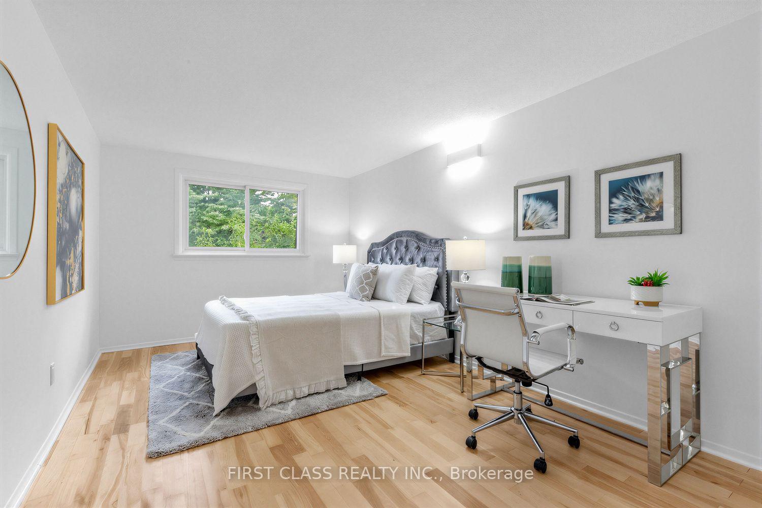 Photo 15 of Unit 8, 16 Woodglen Way, Markham, Unionville — HOMEH