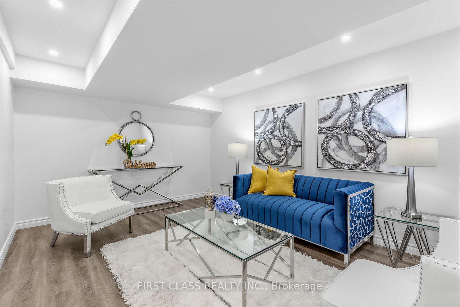 Photo 26 of Unit 8, 16 Woodglen Way, Markham, Unionville — HOMEH
