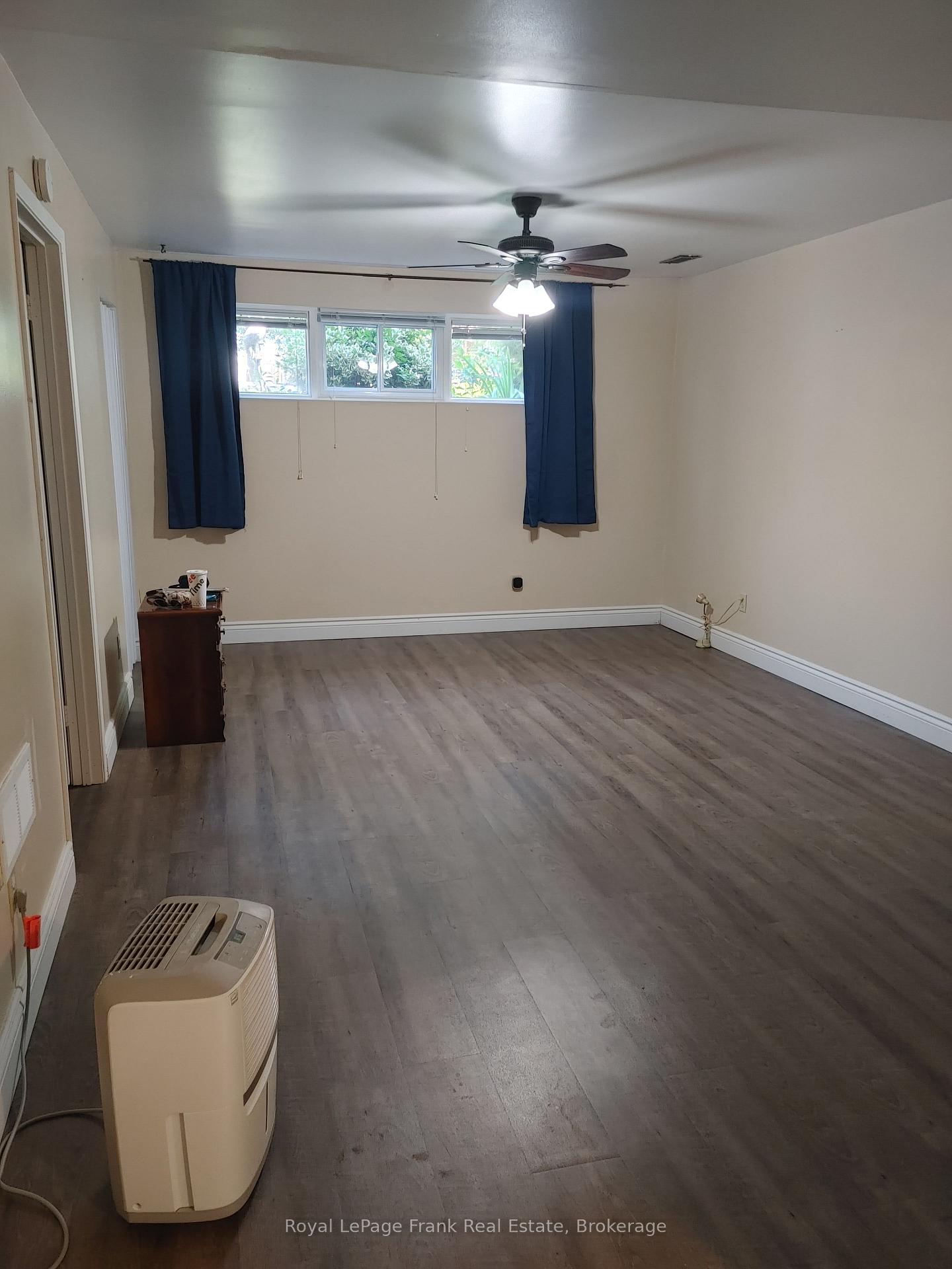 Photo 3 of 832 Ferndale Street, Oshawa, Northglen — HOMEH