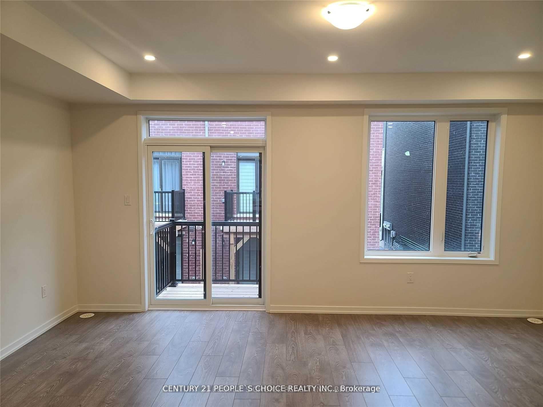 Photo 8 of 21 Origin Way, Vaughan, Patterson — HOMEH