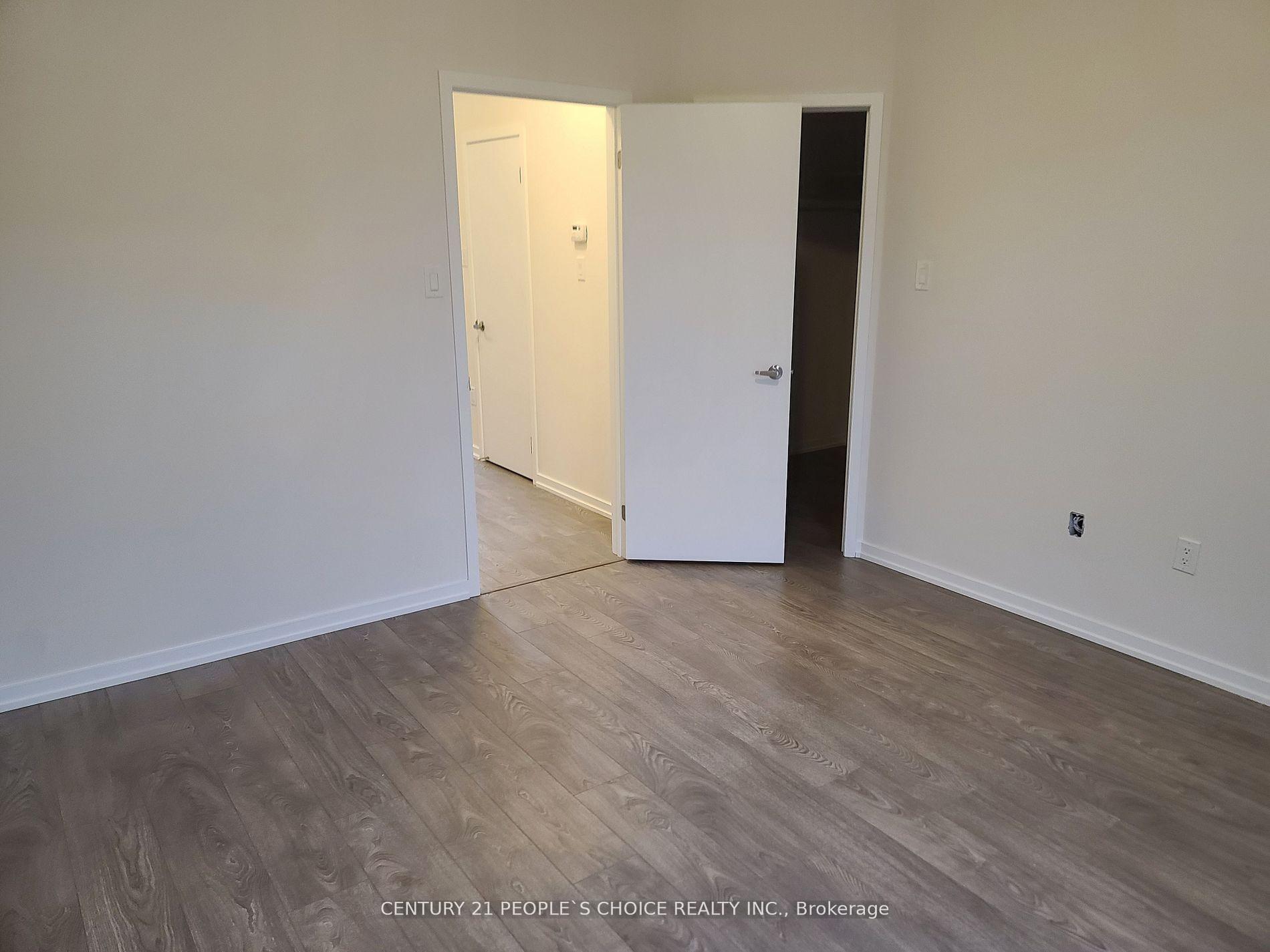 Photo 11 of 21 Origin Way, Vaughan, Patterson — HOMEH