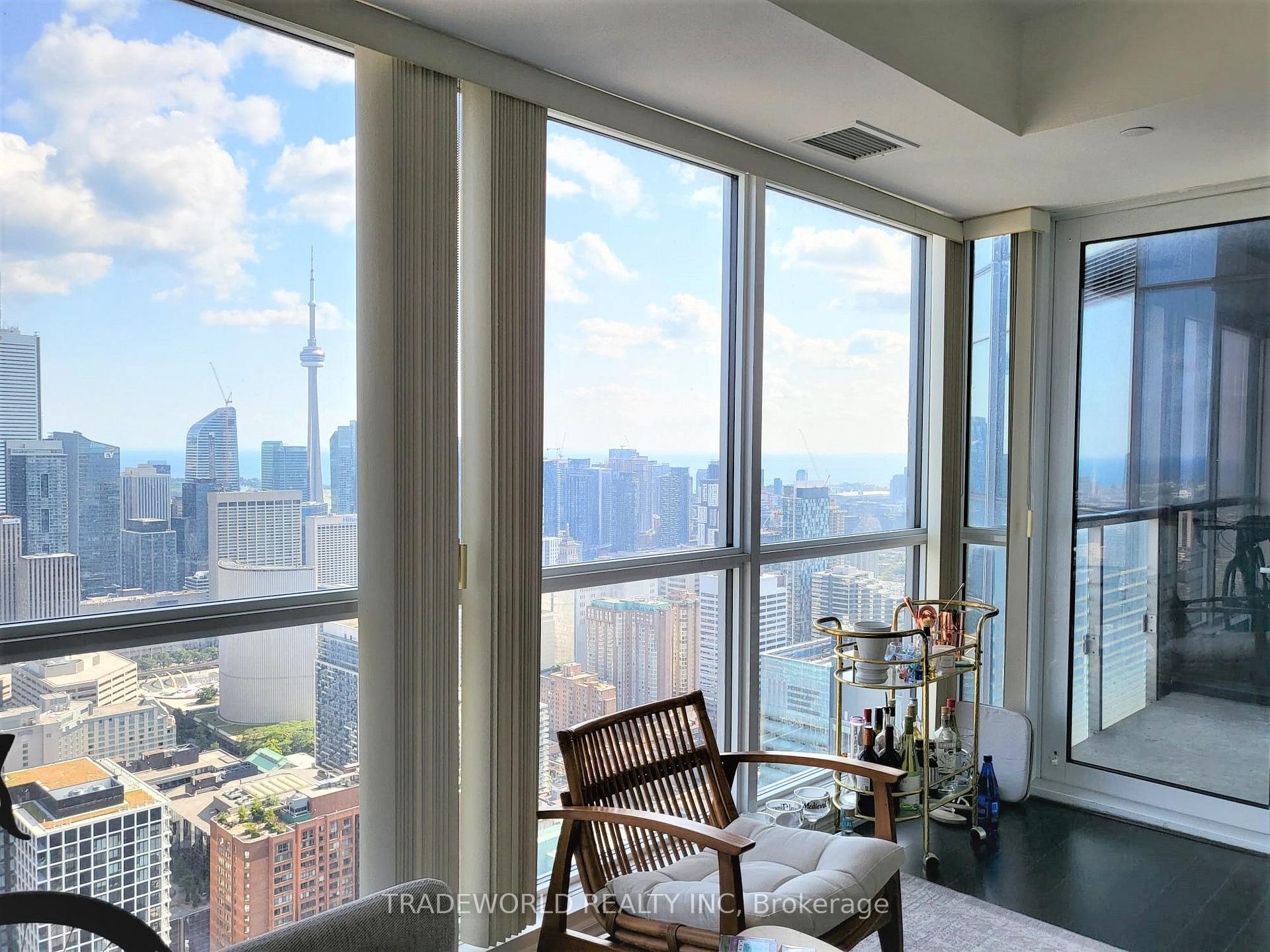 Photo 2 of Unit 5407, 386 Yonge Street, Toronto, Bay Street Corridor — HOMEH
