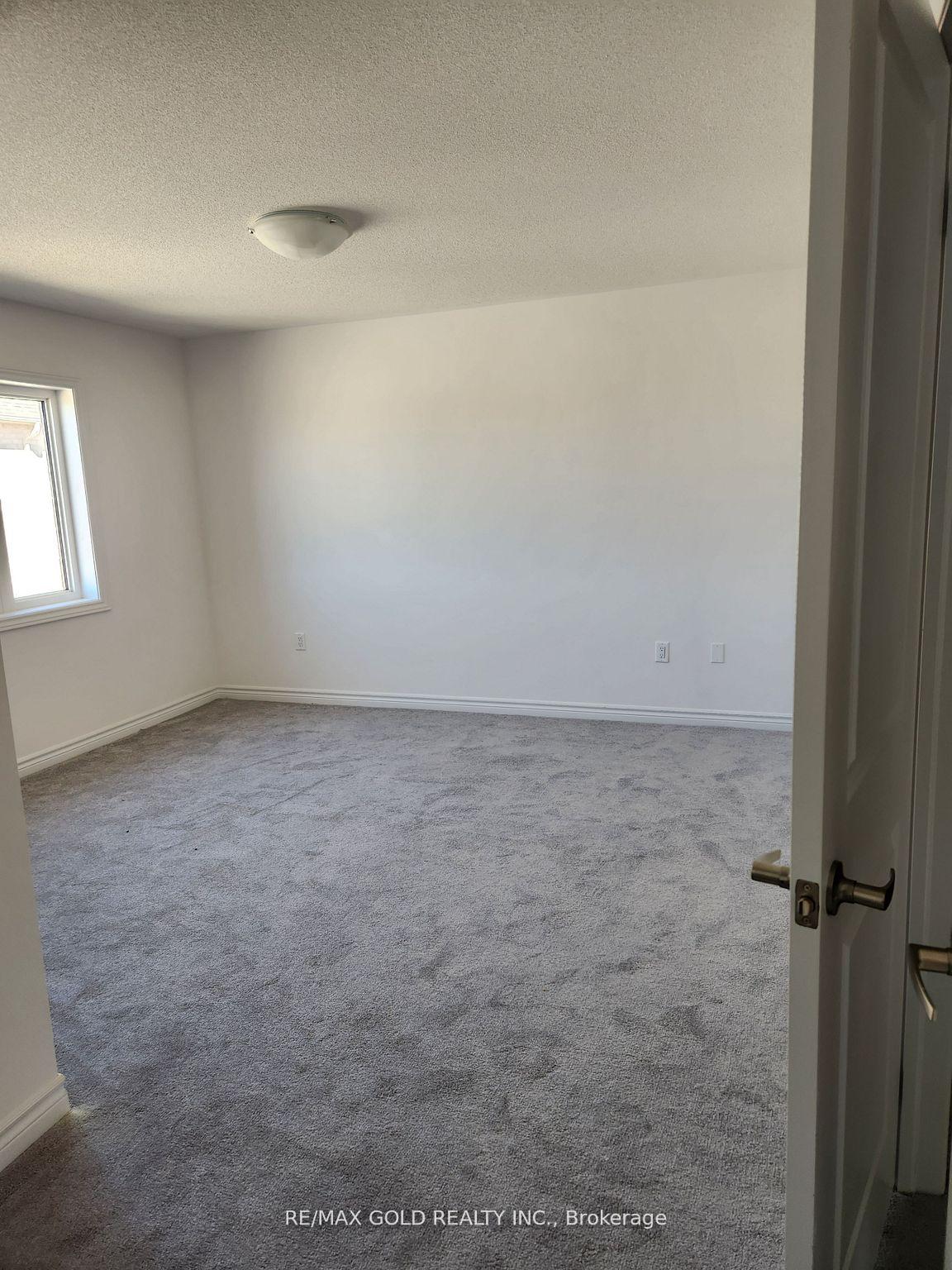 Photo 11 of 338 Russell Street, Southgate — HOMEH