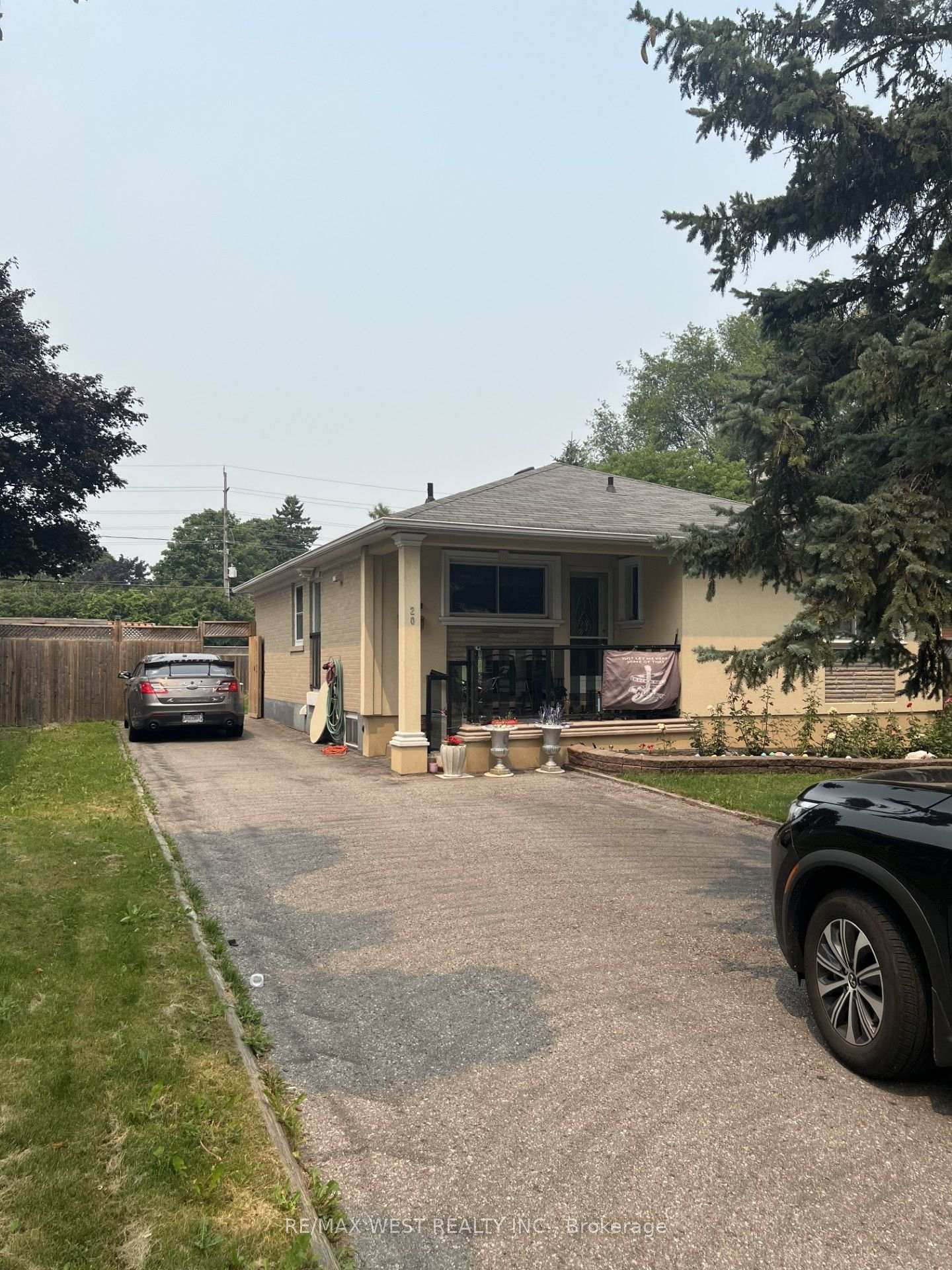 Photo 5 of 20 Billingsgate Crescent, Ajax, South East — HOMEH