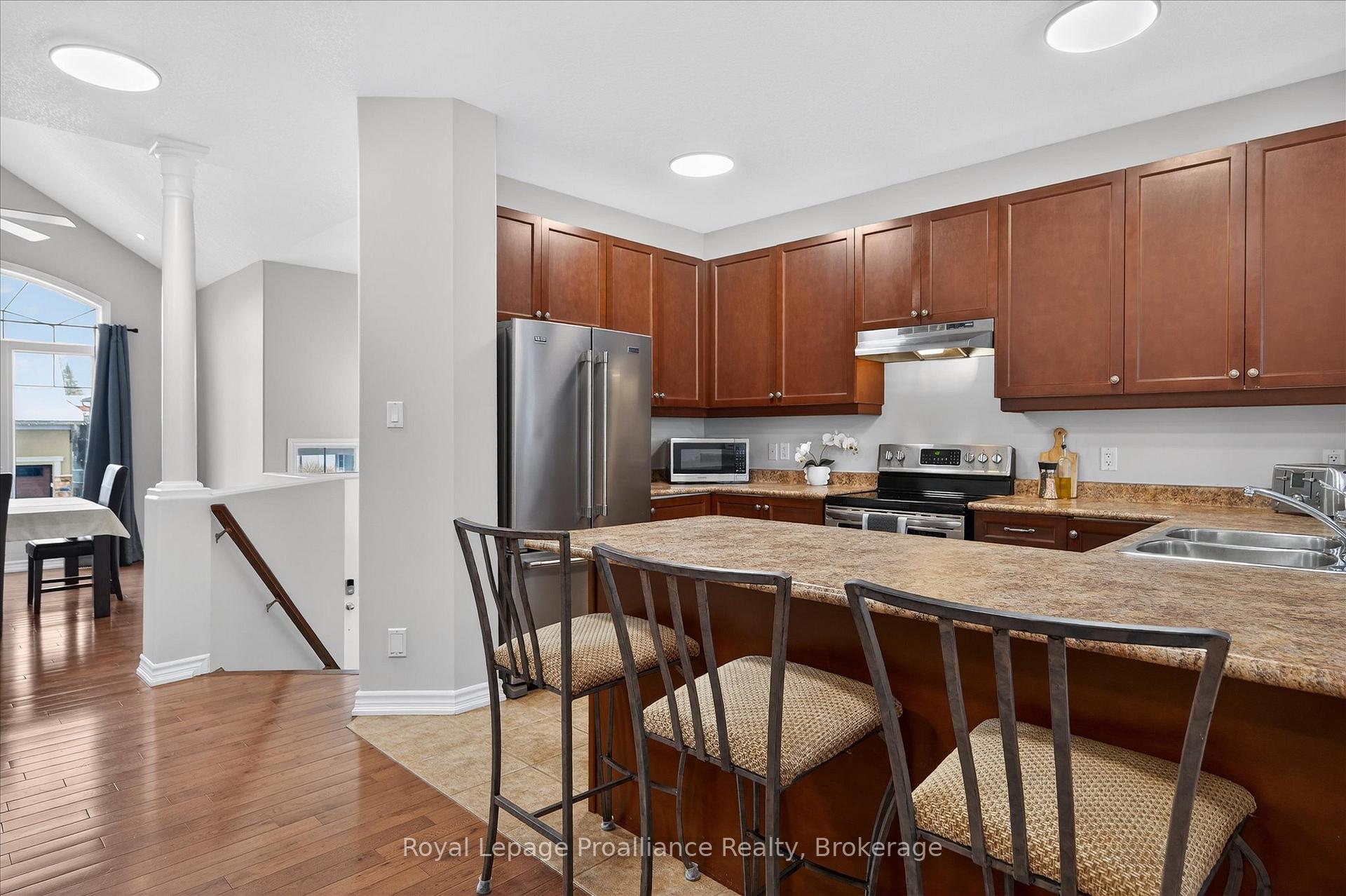 Photo 13 of Unit 18, 50 Lockside Drive, Peterborough, Otonabee Ward 1 — HOMEH