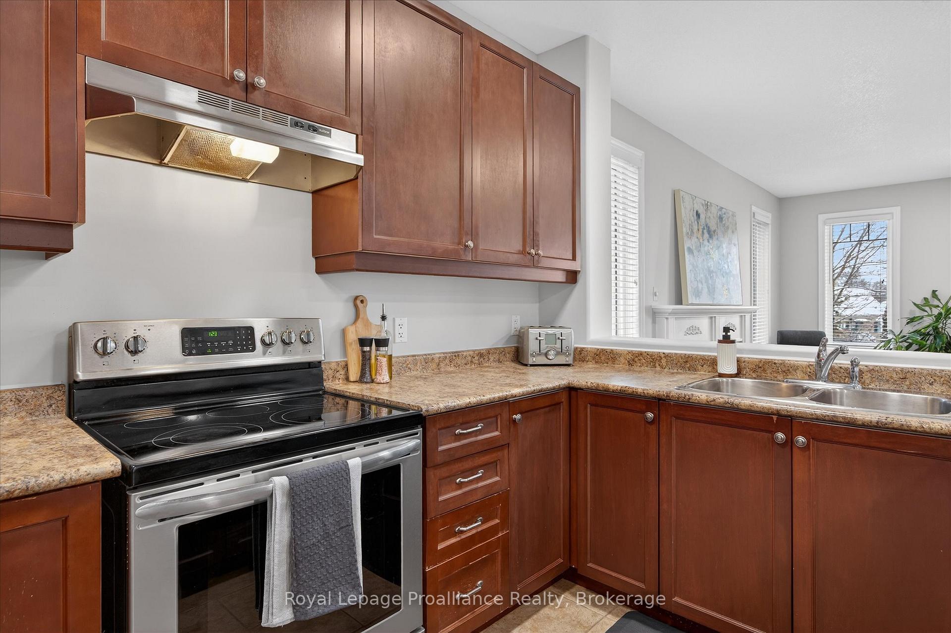 Photo 14 of Unit 18, 50 Lockside Drive, Peterborough, Otonabee Ward 1 — HOMEH