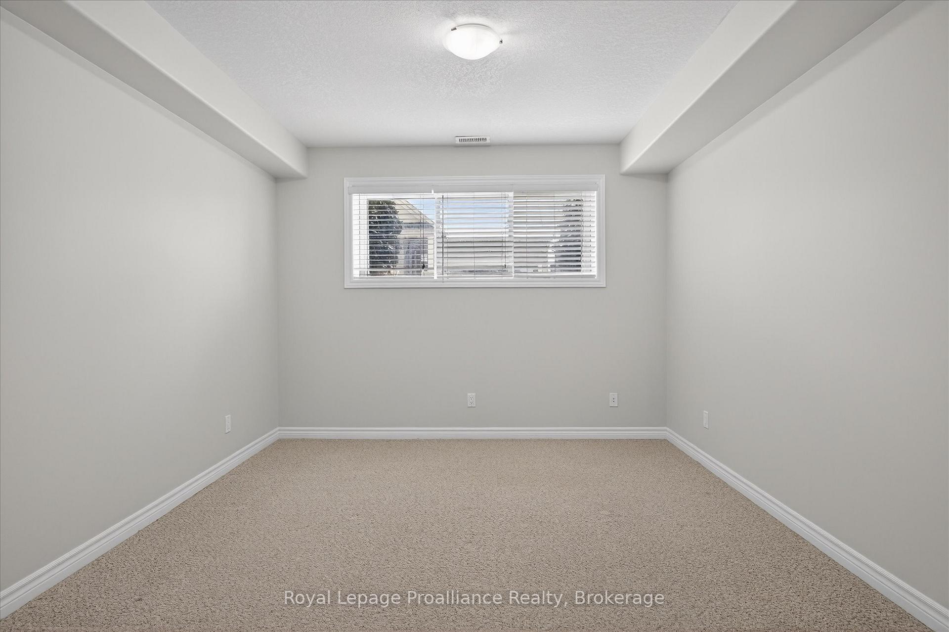 Photo 35 of Unit 18, 50 Lockside Drive, Peterborough, Otonabee Ward 1 — HOMEH