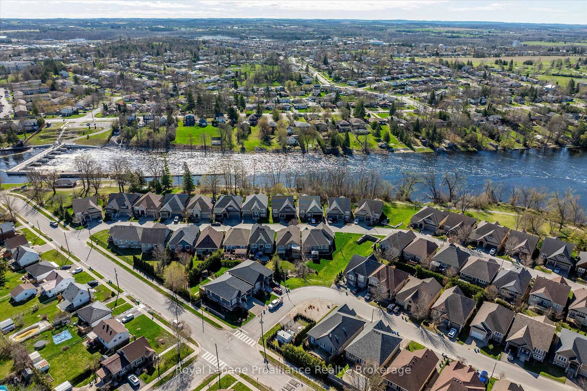 Photo 49 of Unit 18, 50 Lockside Drive, Peterborough, Otonabee Ward 1 — HOMEH