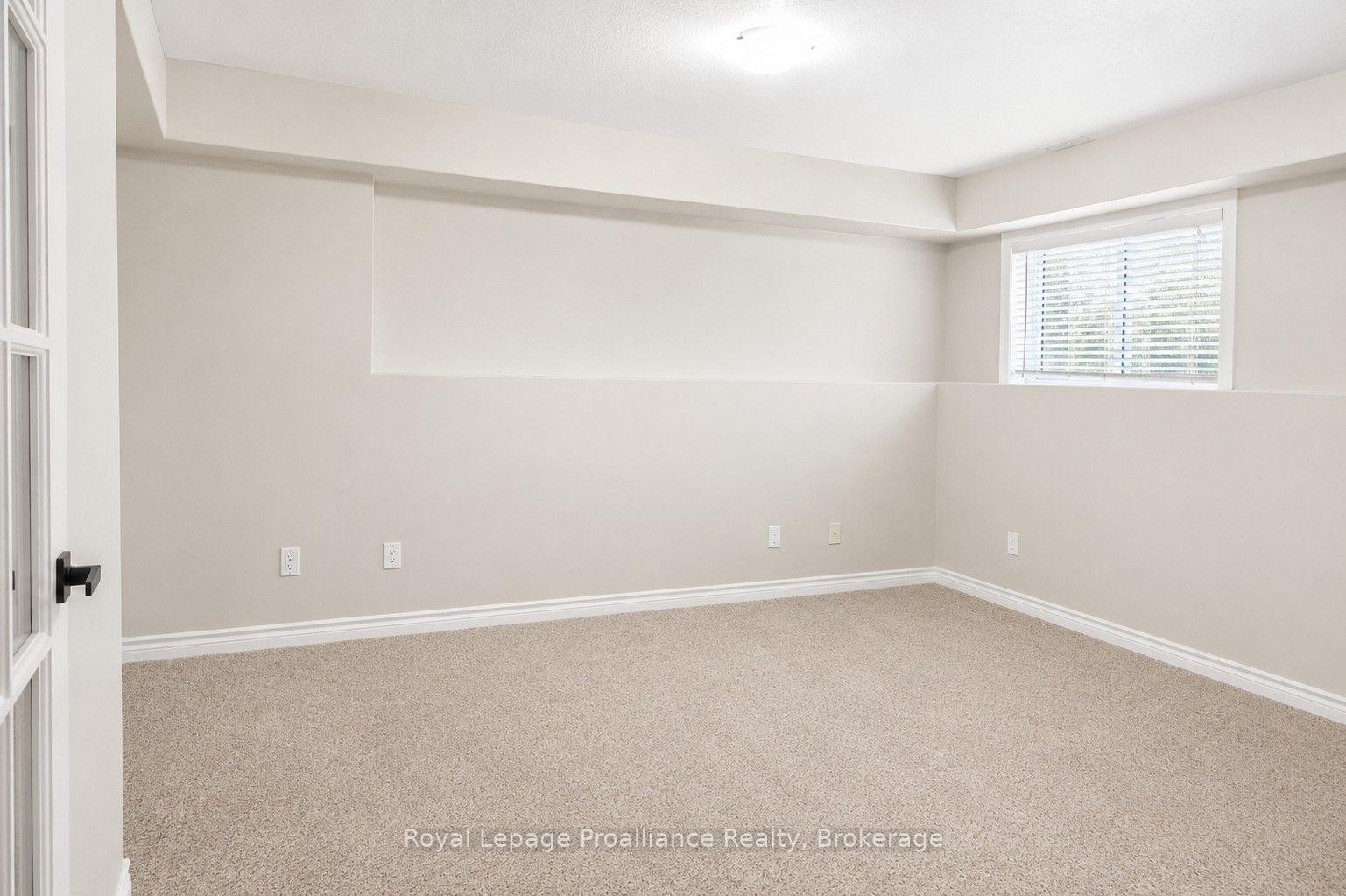 Photo 43 of Unit 18, 50 Lockside Drive, Peterborough, Otonabee Ward 1 — HOMEH