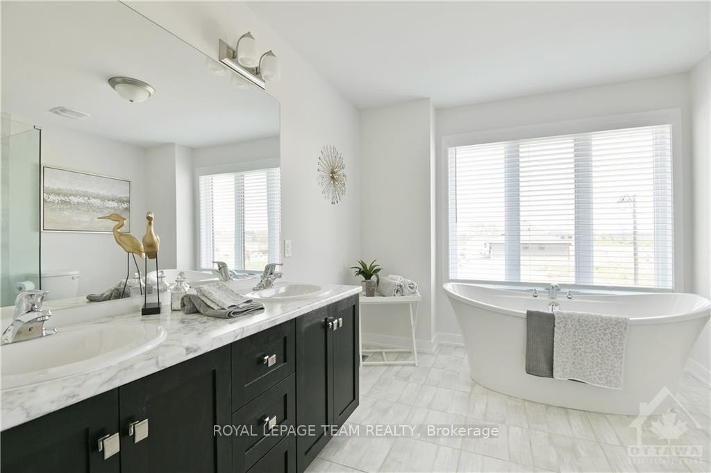 Photo 20 of 54 Reynard Crescent, Ottawa, Goulbourn Twp From Franktown Rd/South To Rideau — HOMEH