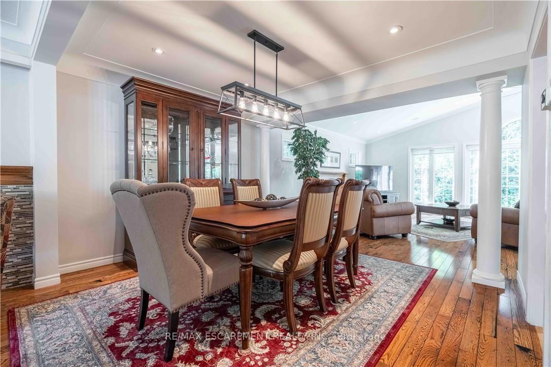 Photo 8 of 138 Judith Crescent, Hamilton, Ancaster — HOMEH