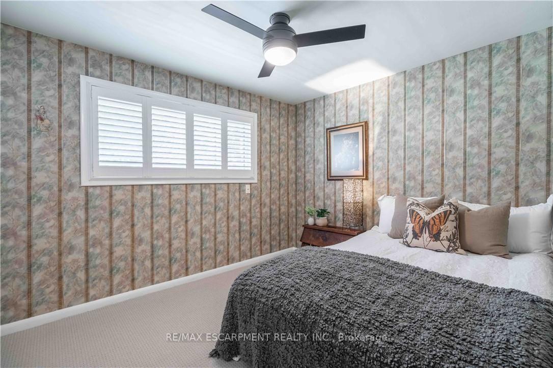 Photo 20 of 138 Judith Crescent, Hamilton, Ancaster — HOMEH