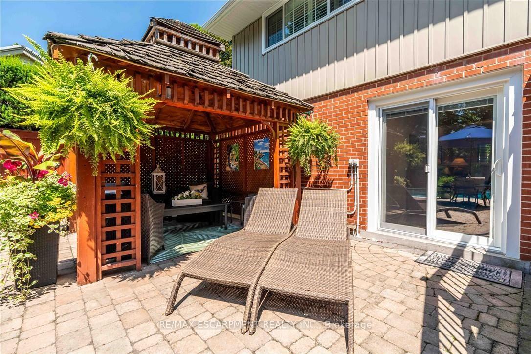 Photo 31 of 138 Judith Crescent, Hamilton, Ancaster — HOMEH