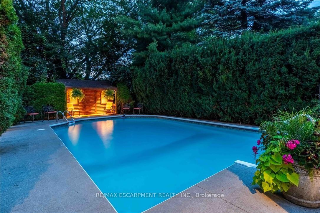 Photo 40 of 138 Judith Crescent, Hamilton, Ancaster — HOMEH