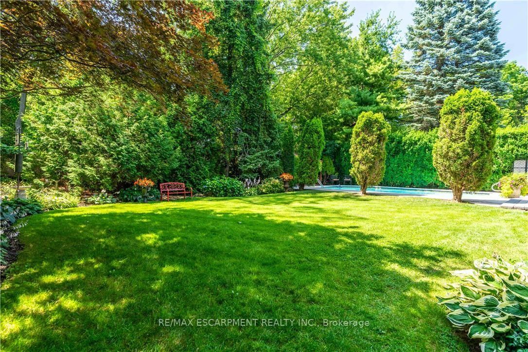 Photo 44 of 138 Judith Crescent, Hamilton, Ancaster — HOMEH