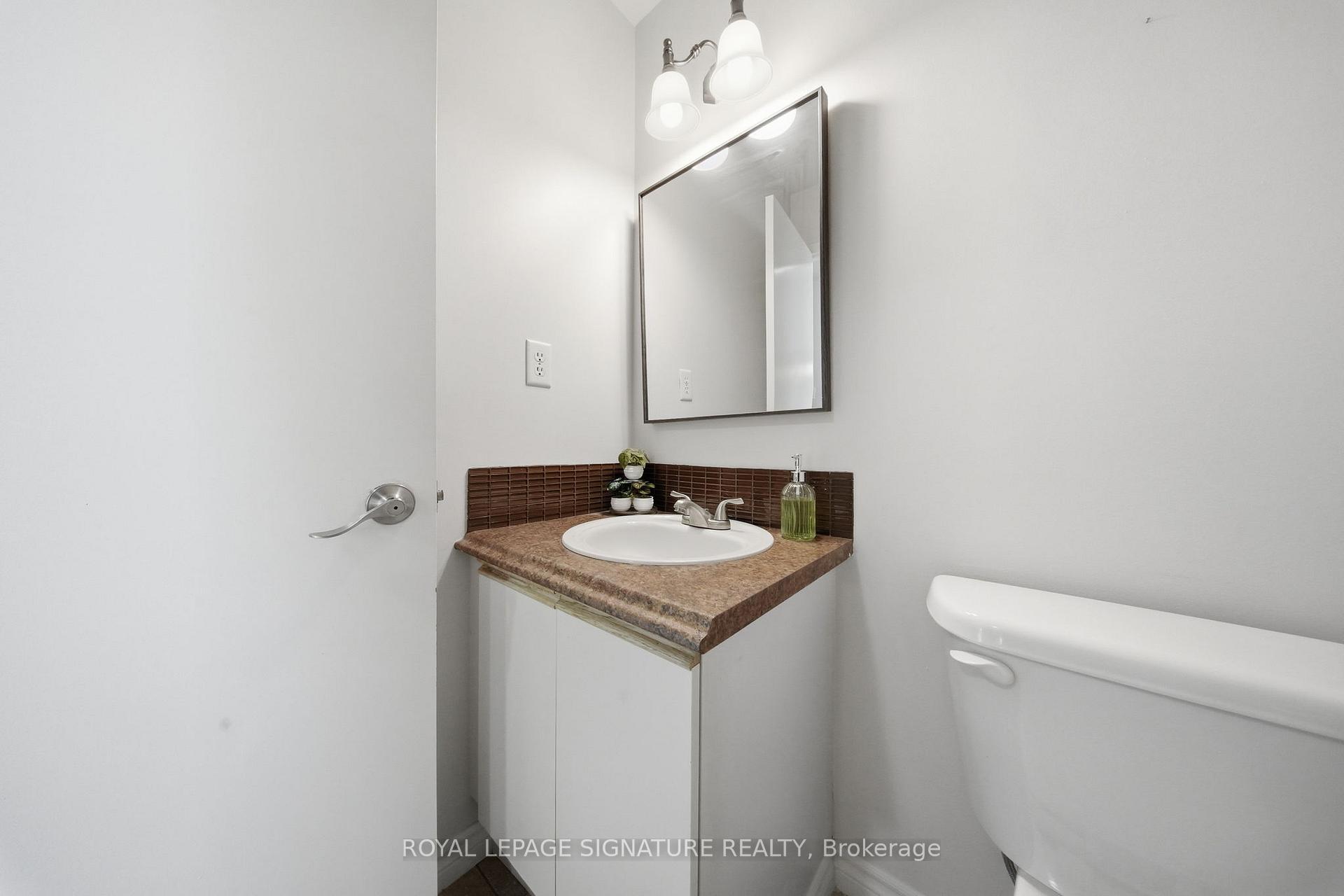 Photo 8 of 1154 Beaver Valley Crescent, Oshawa, Northglen — HOMEH