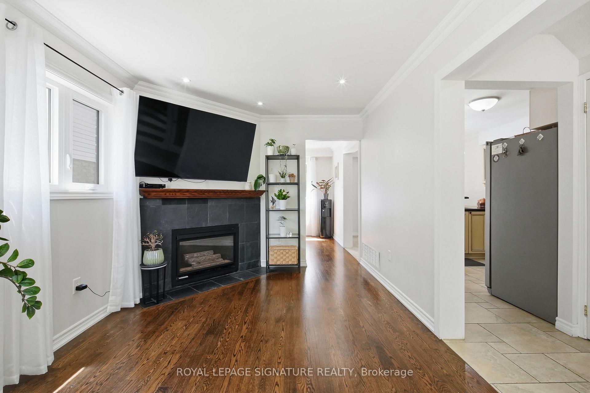 Photo 12 of 1154 Beaver Valley Crescent, Oshawa, Northglen — HOMEH