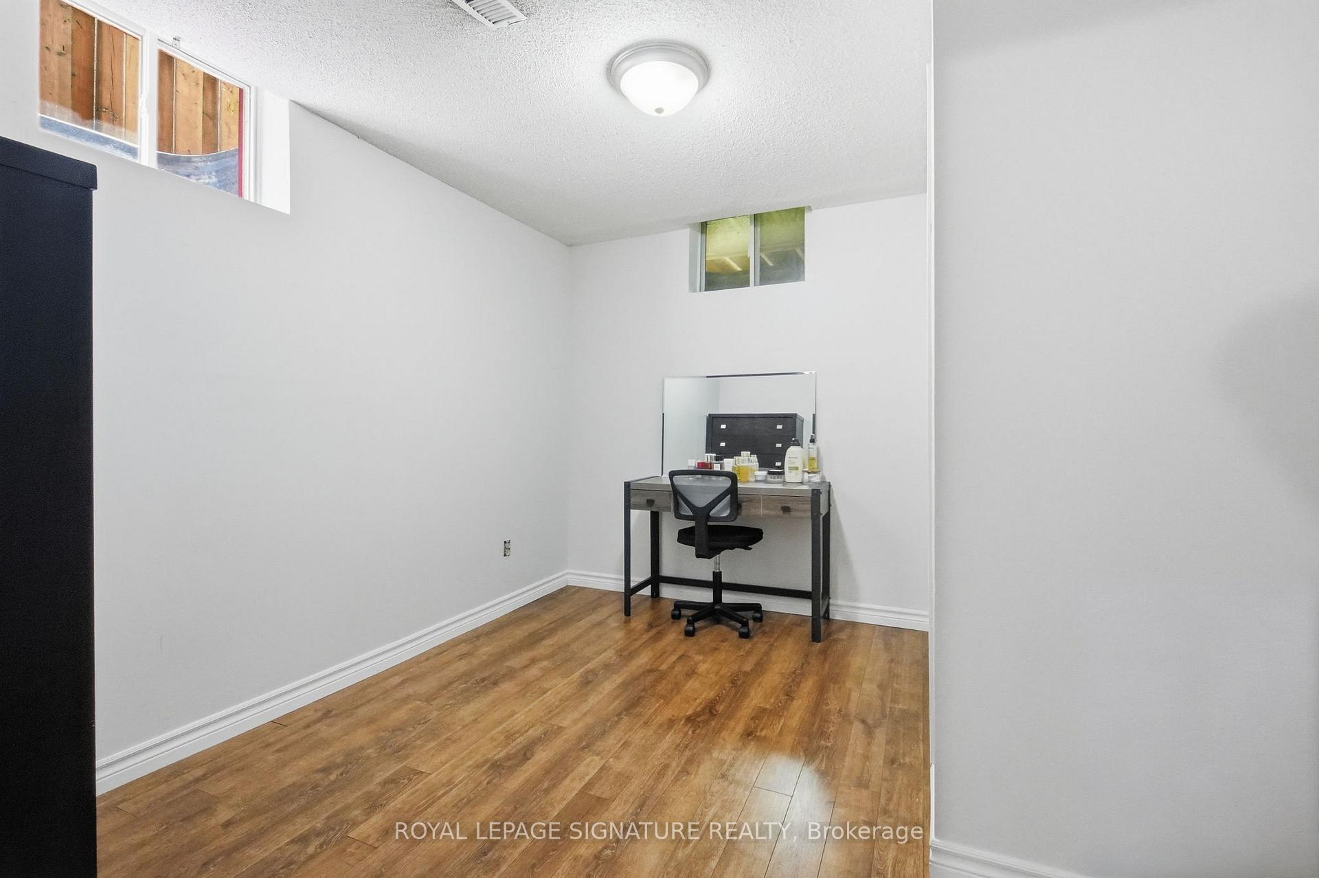 Photo 32 of 1154 Beaver Valley Crescent, Oshawa, Northglen — HOMEH