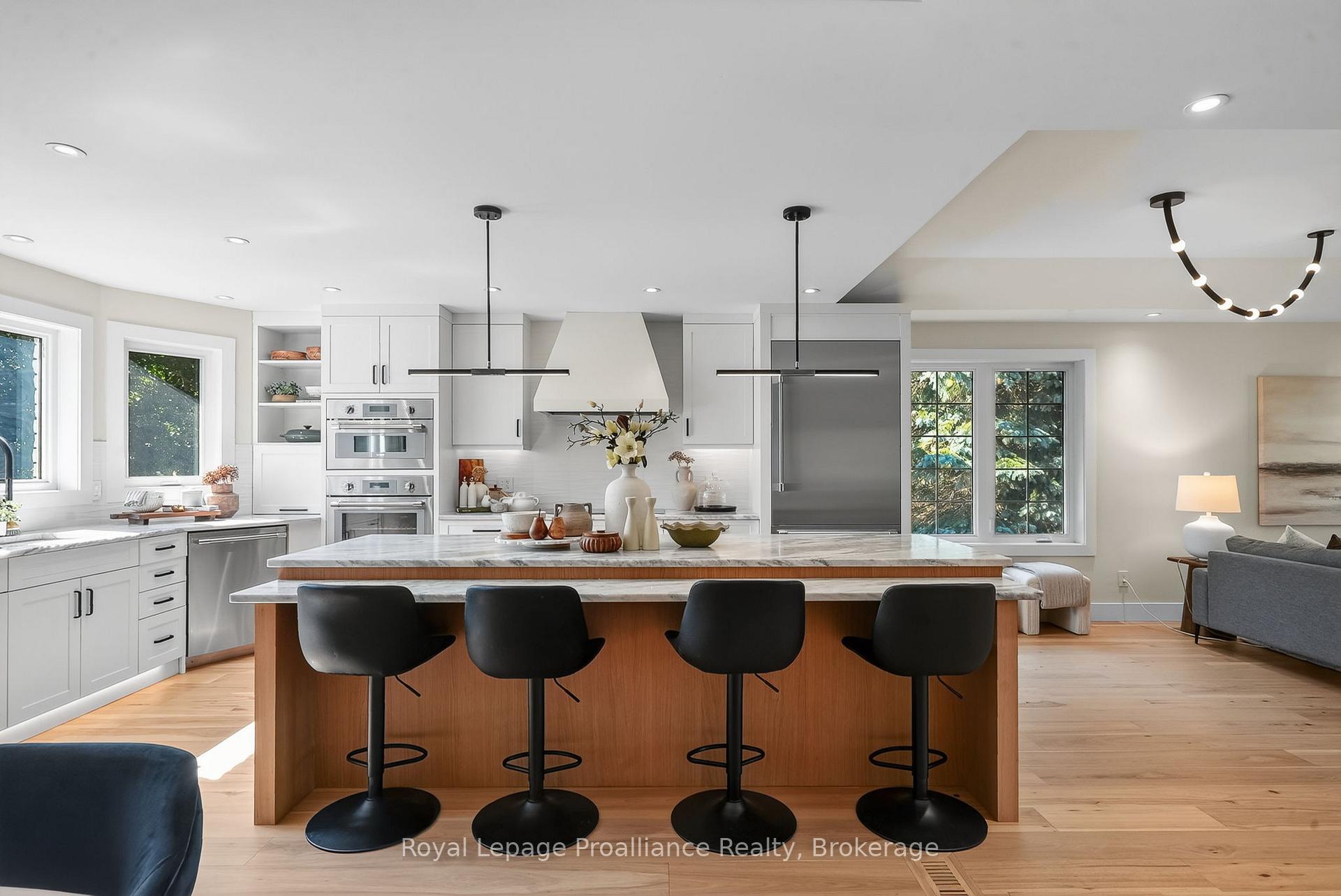 Photo 7 of 49 Skye Valley Drive, Hamilton Township, Baltimore — HOMEH