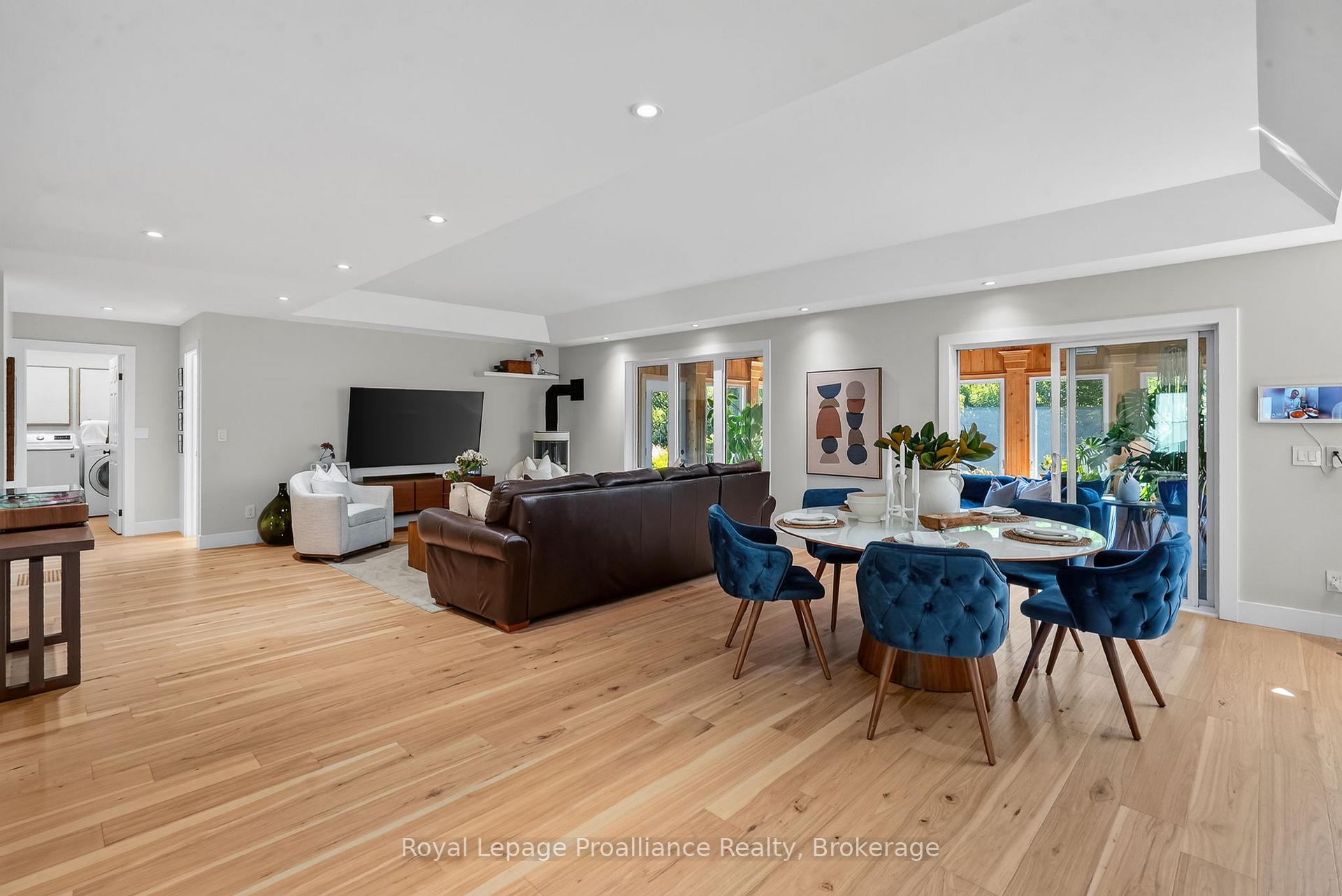Photo 10 of 49 Skye Valley Drive, Hamilton Township, Baltimore — HOMEH