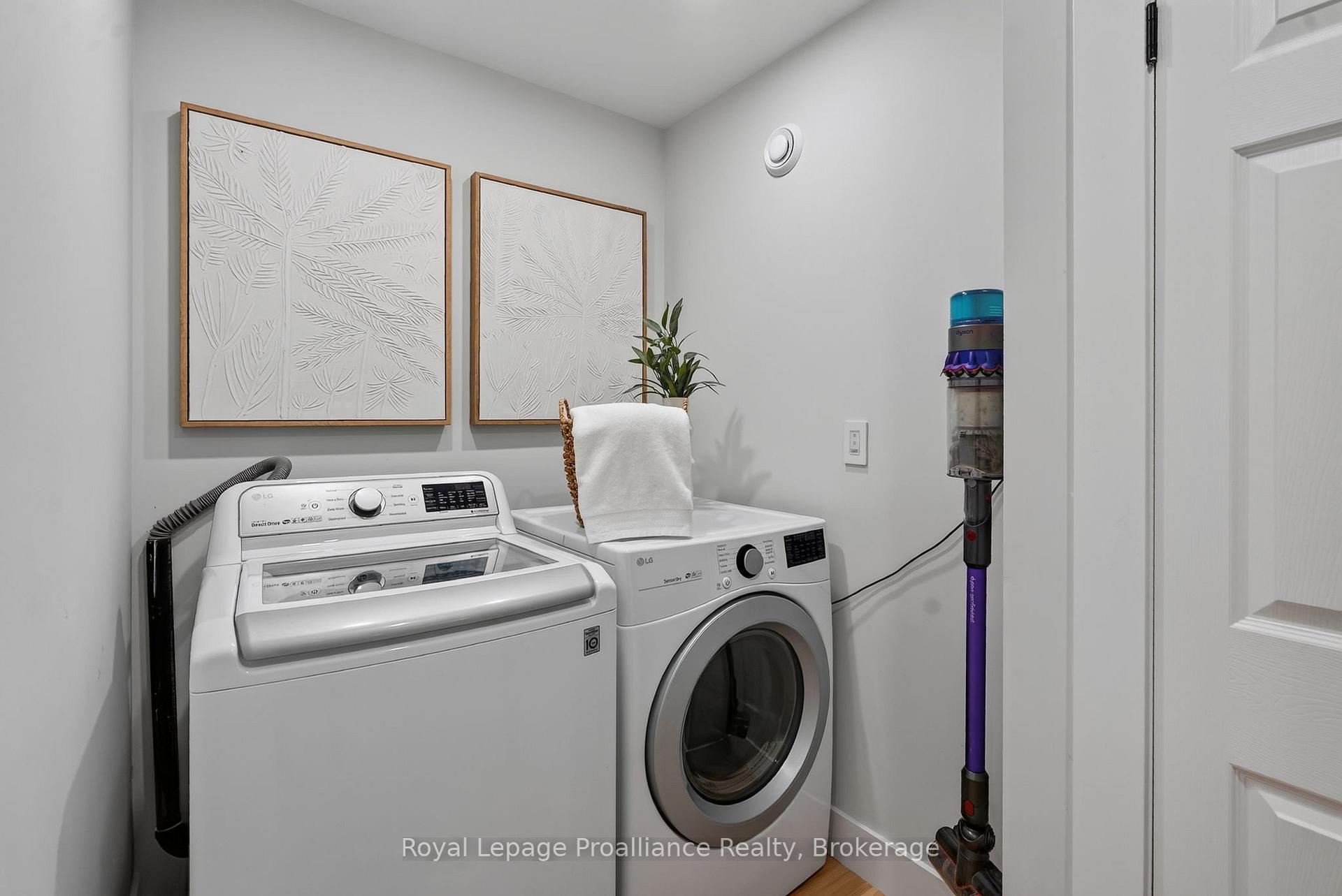 Photo 26 of 49 Skye Valley Drive, Hamilton Township, Baltimore — HOMEH