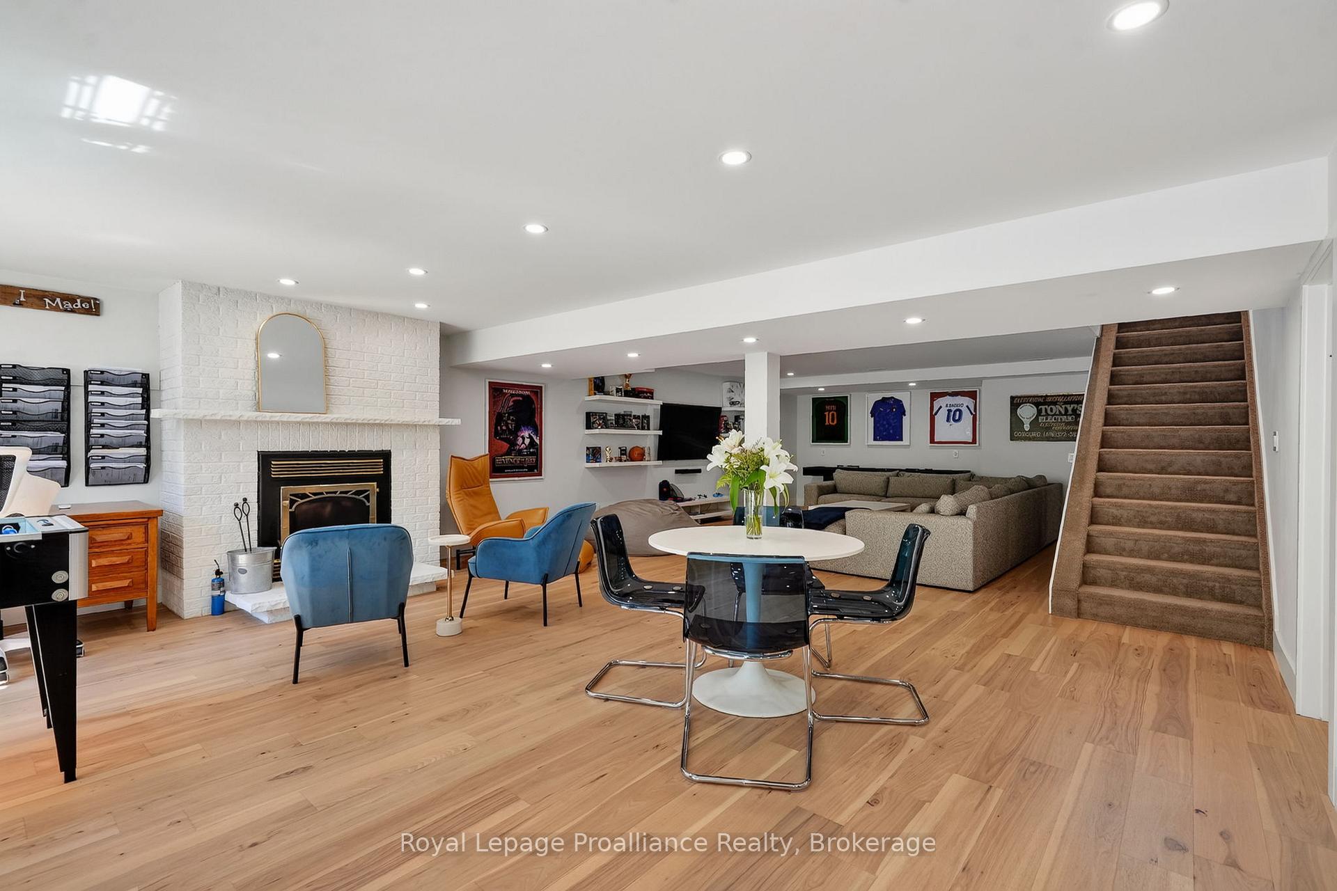 Photo 27 of 49 Skye Valley Drive, Hamilton Township, Baltimore — HOMEH