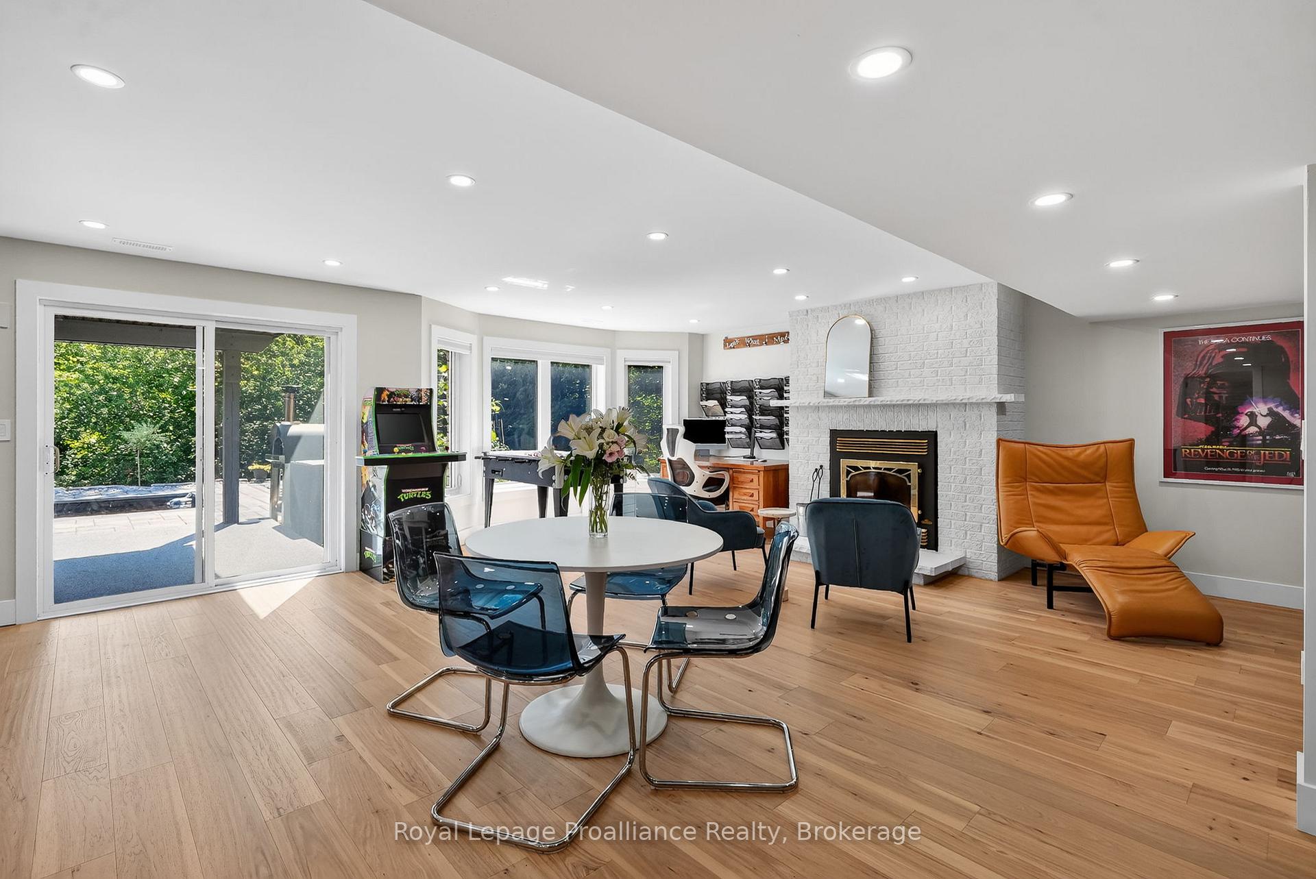 Photo 28 of 49 Skye Valley Drive, Hamilton Township, Baltimore — HOMEH