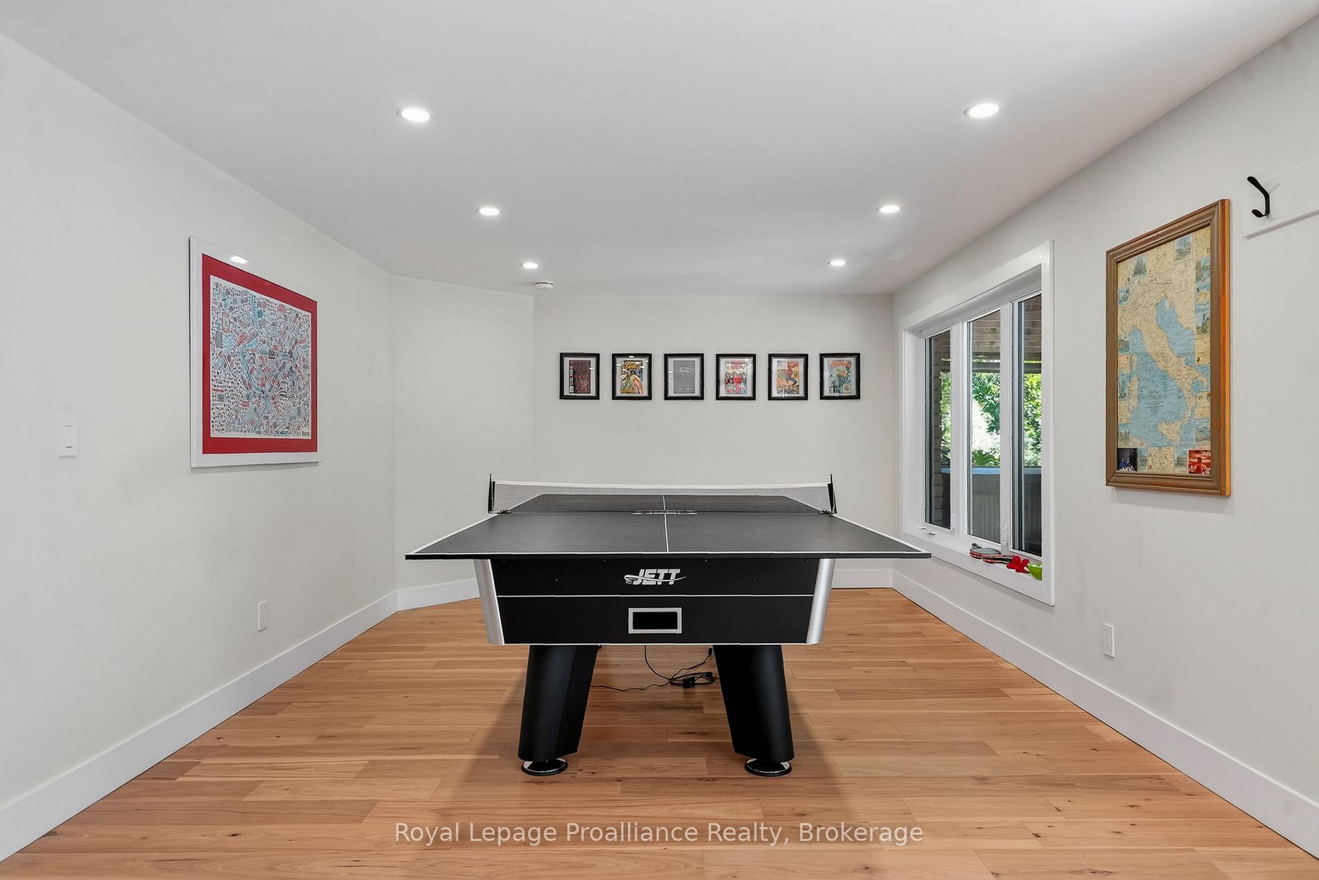 Photo 31 of 49 Skye Valley Drive, Hamilton Township, Baltimore — HOMEH