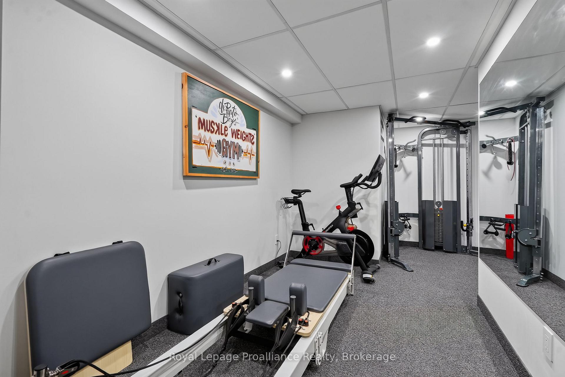 Photo 34 of 49 Skye Valley Drive, Hamilton Township, Baltimore — HOMEH