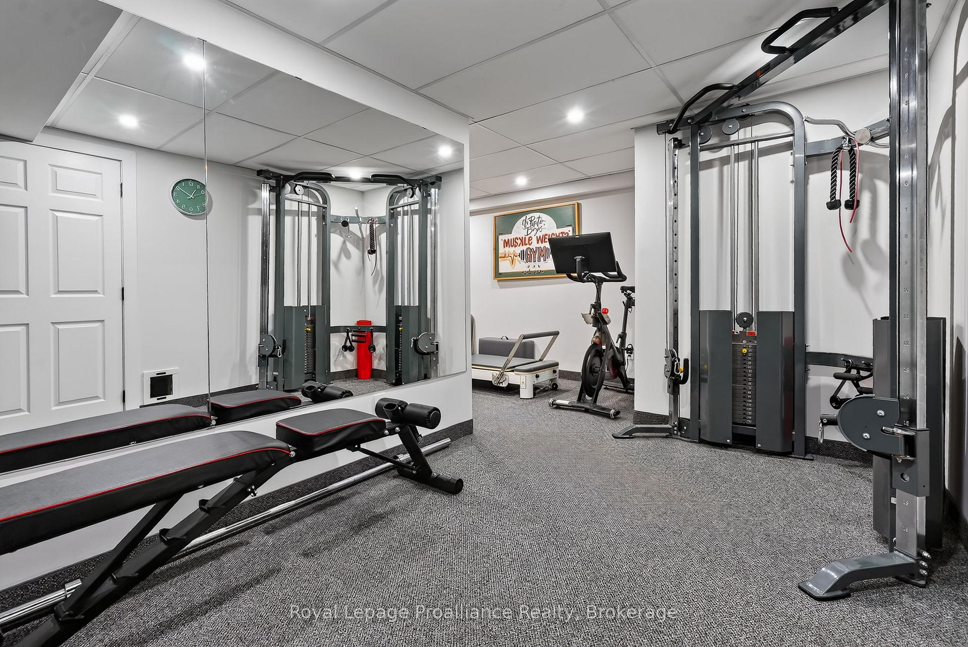 Photo 35 of 49 Skye Valley Drive, Hamilton Township, Baltimore — HOMEH