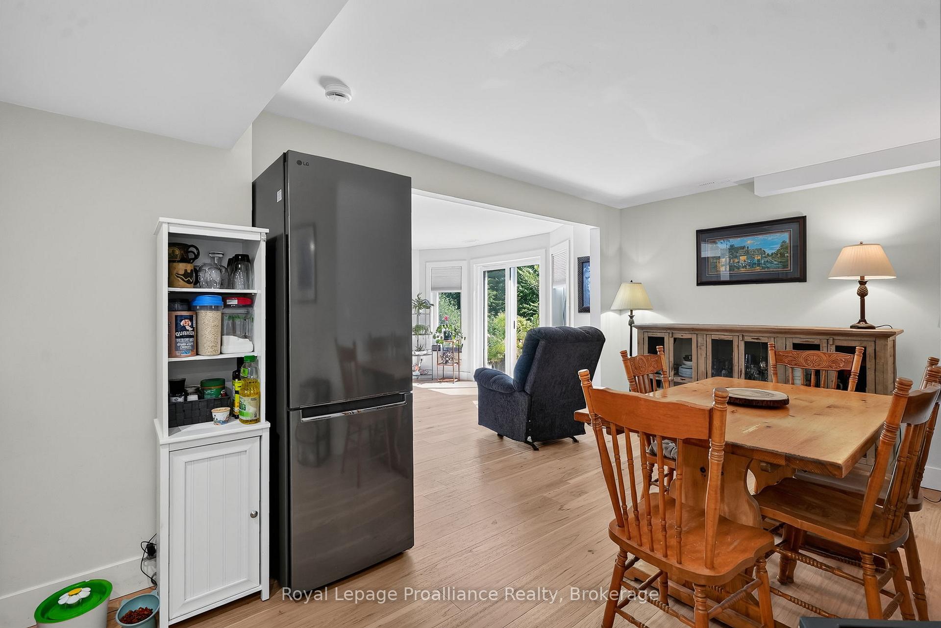 Photo 37 of 49 Skye Valley Drive, Hamilton Township, Baltimore — HOMEH