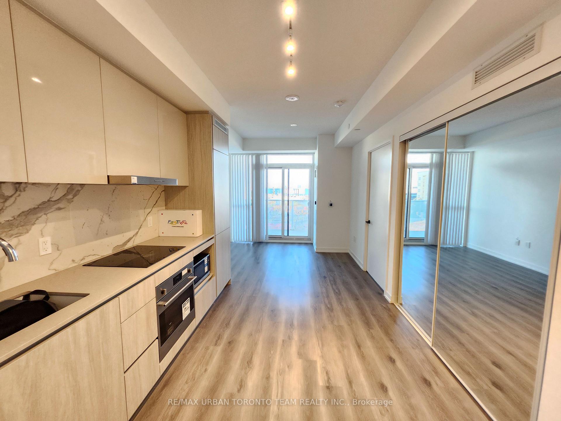 Photo 2 of Unit 518, 28 Interchange Way, Vaughan, Vaughan Corporate Centre — HOMEH