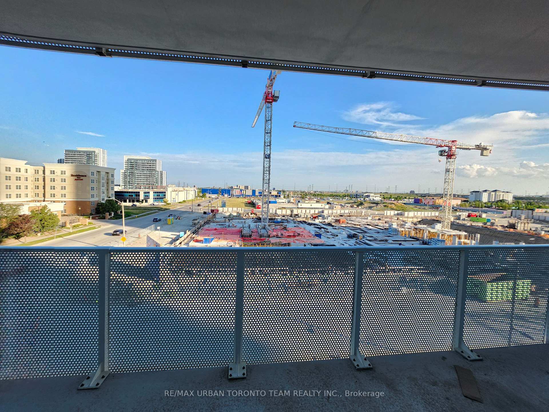 Photo 8 of Unit 518, 28 Interchange Way, Vaughan, Vaughan Corporate Centre — HOMEH