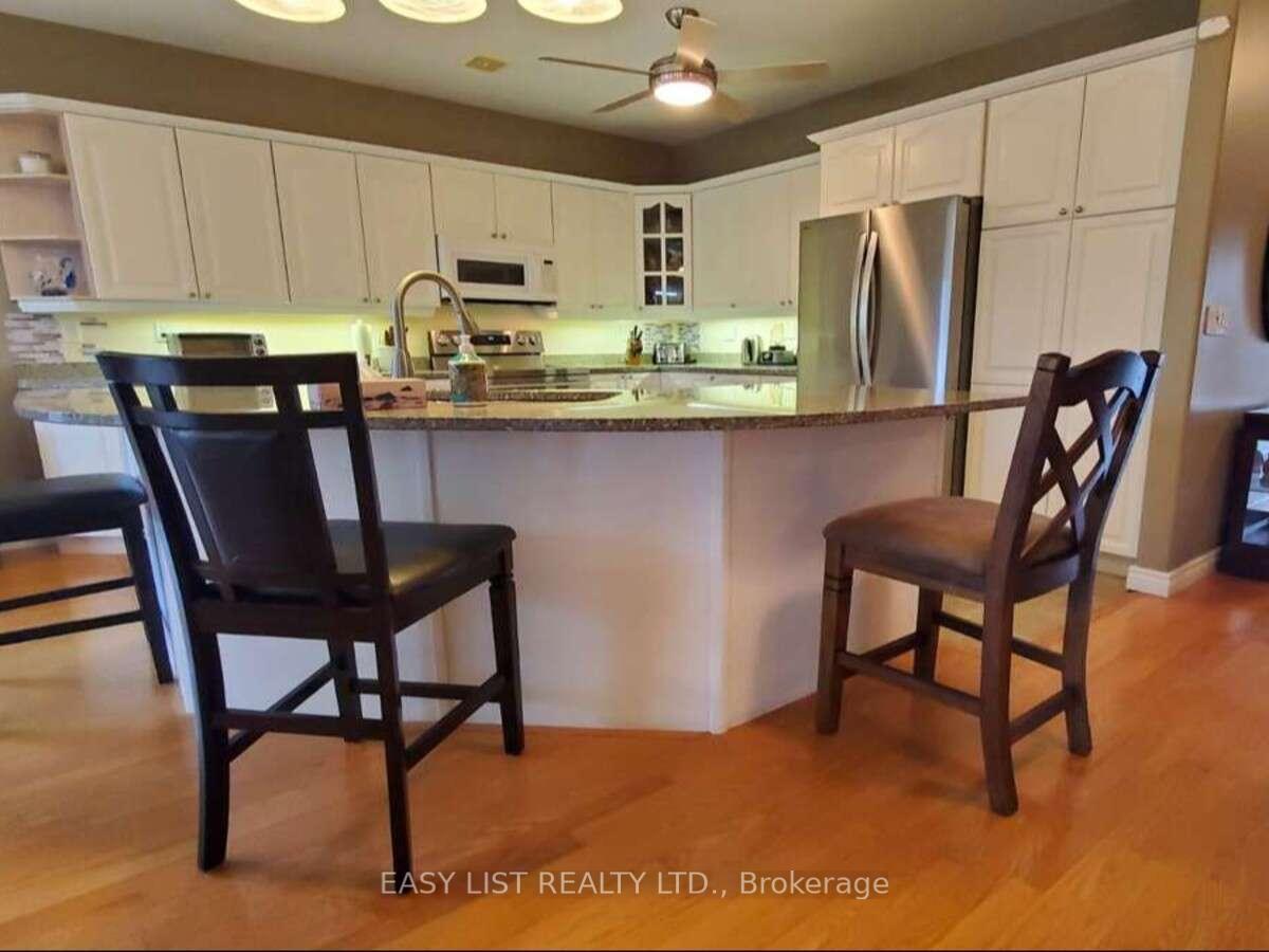 Photo 7 of 305 O'connor Court, Cobourg — HOMEH