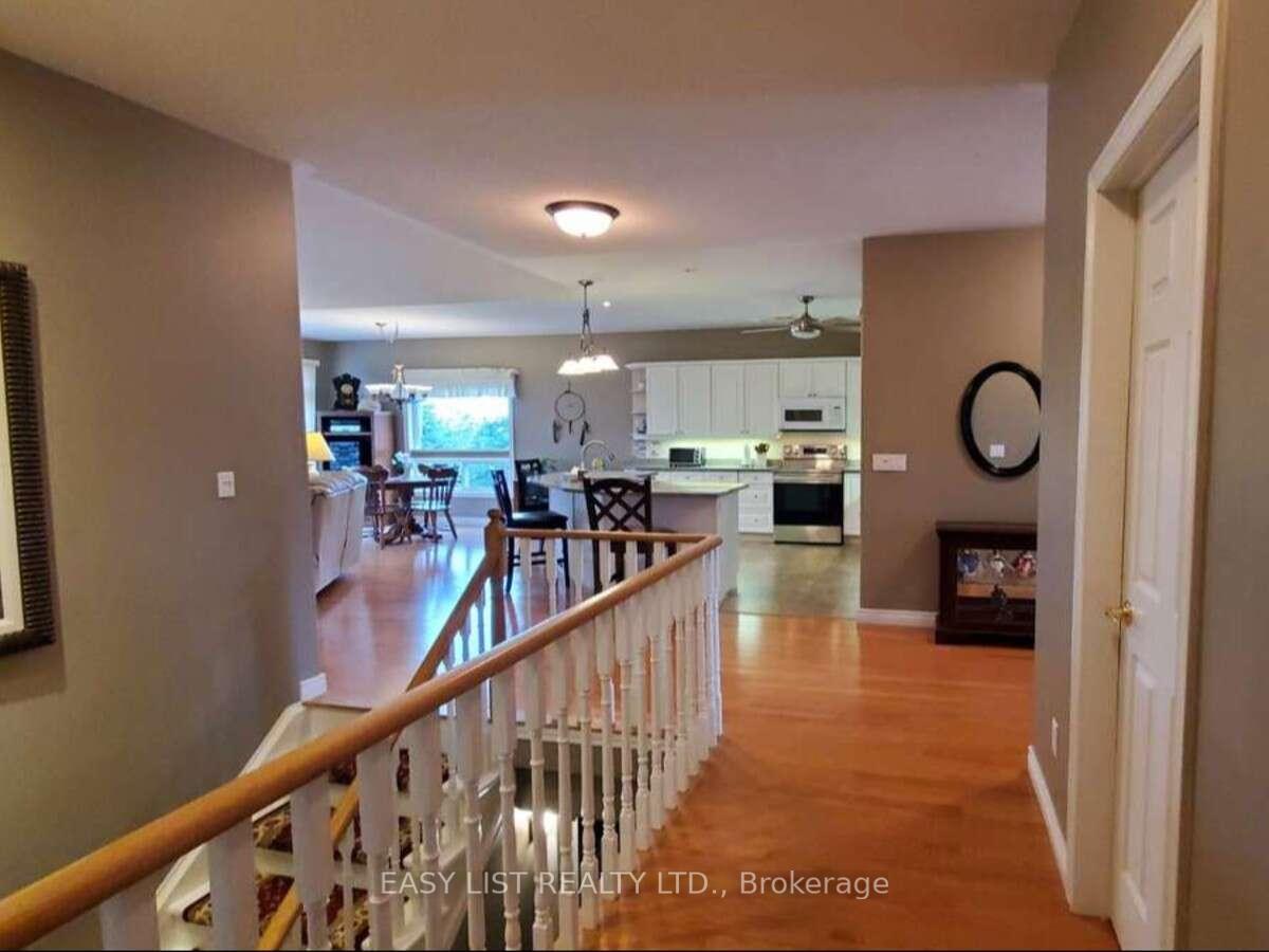 Photo 15 of 305 O'connor Court, Cobourg — HOMEH