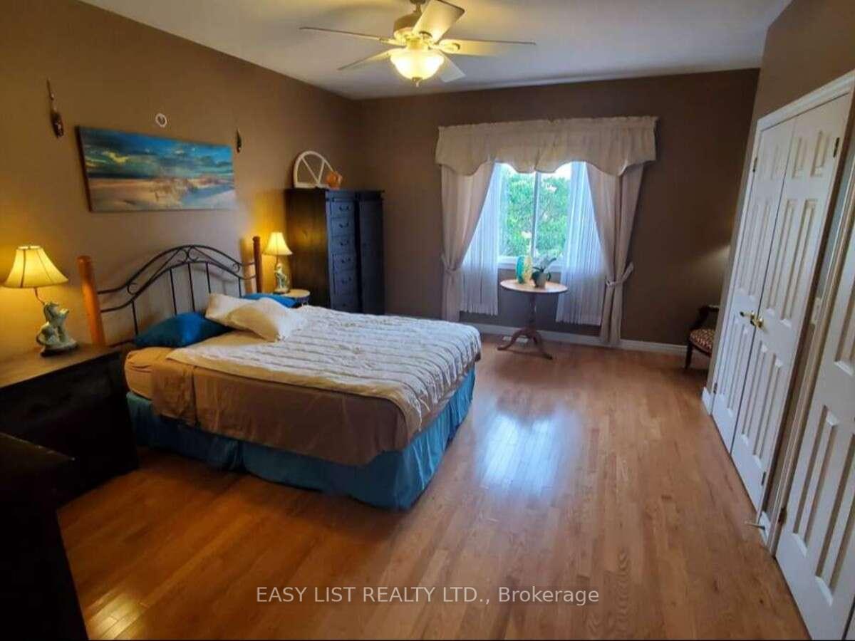 Photo 17 of 305 O'connor Court, Cobourg — HOMEH