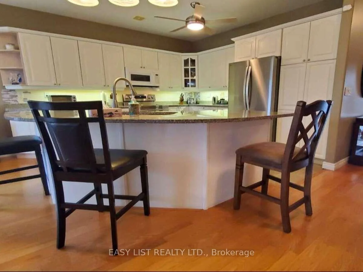 Photo 12 of 305 O'connor Court, Cobourg — HOMEH