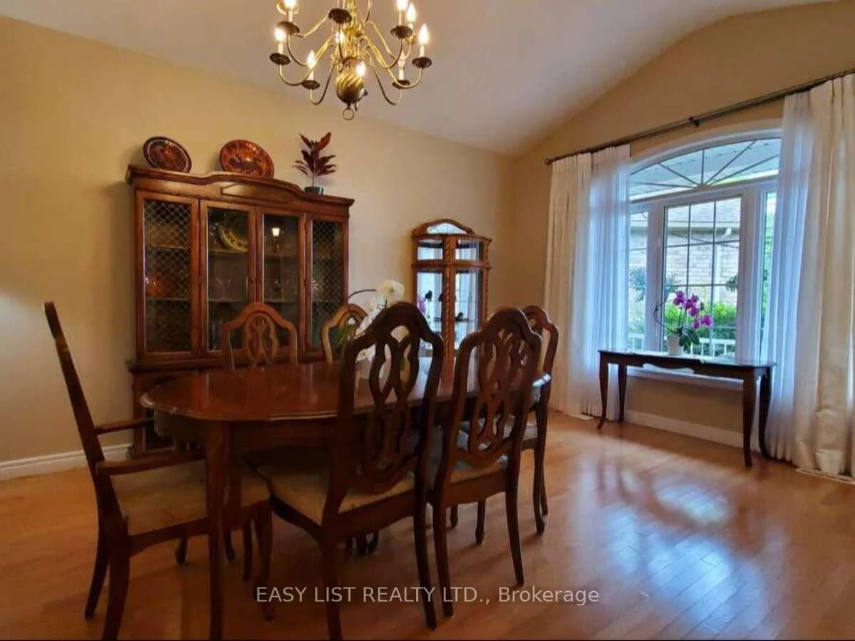 Photo 18 of 305 O'connor Court, Cobourg — HOMEH
