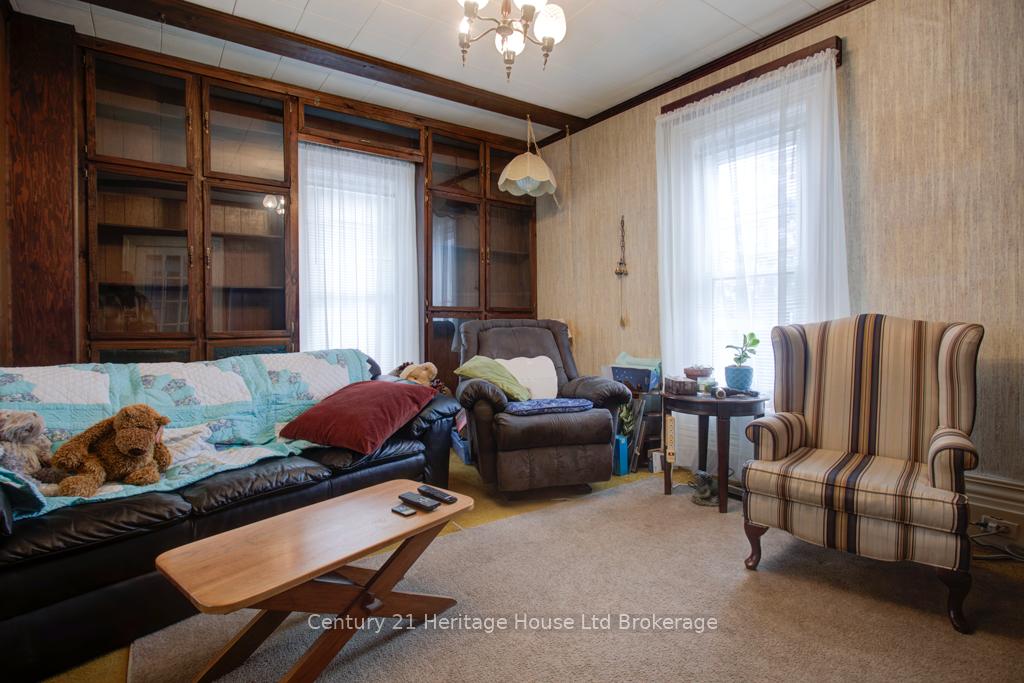 Photo 7 of 242 Wonham Street S, Ingersoll, Ingersoll - South — HOMEH