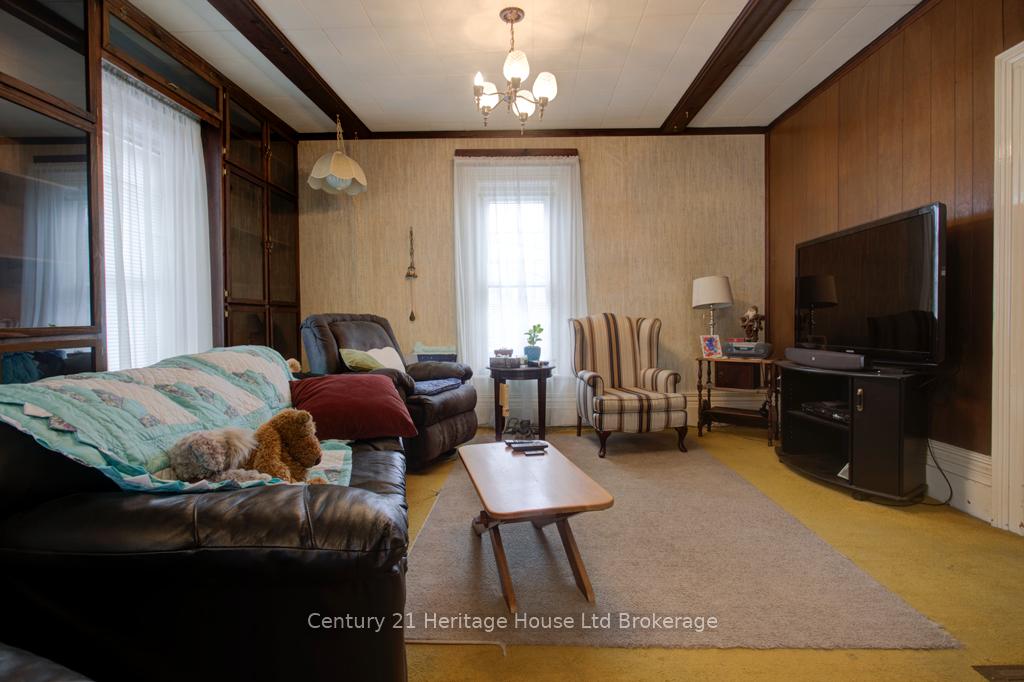 Photo 8 of 242 Wonham Street S, Ingersoll, Ingersoll - South — HOMEH