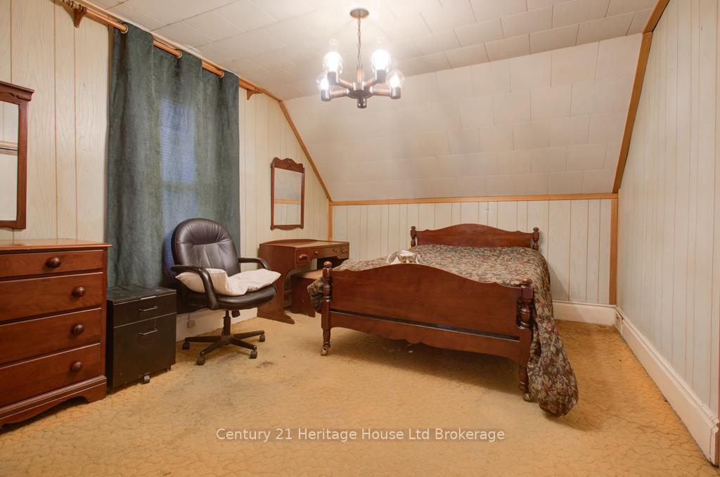 Photo 14 of 242 Wonham Street S, Ingersoll, Ingersoll - South — HOMEH