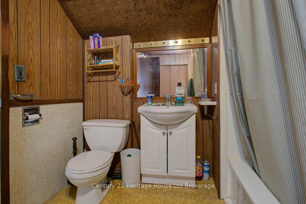 Photo 19 of 242 Wonham Street S, Ingersoll, Ingersoll - South — HOMEH