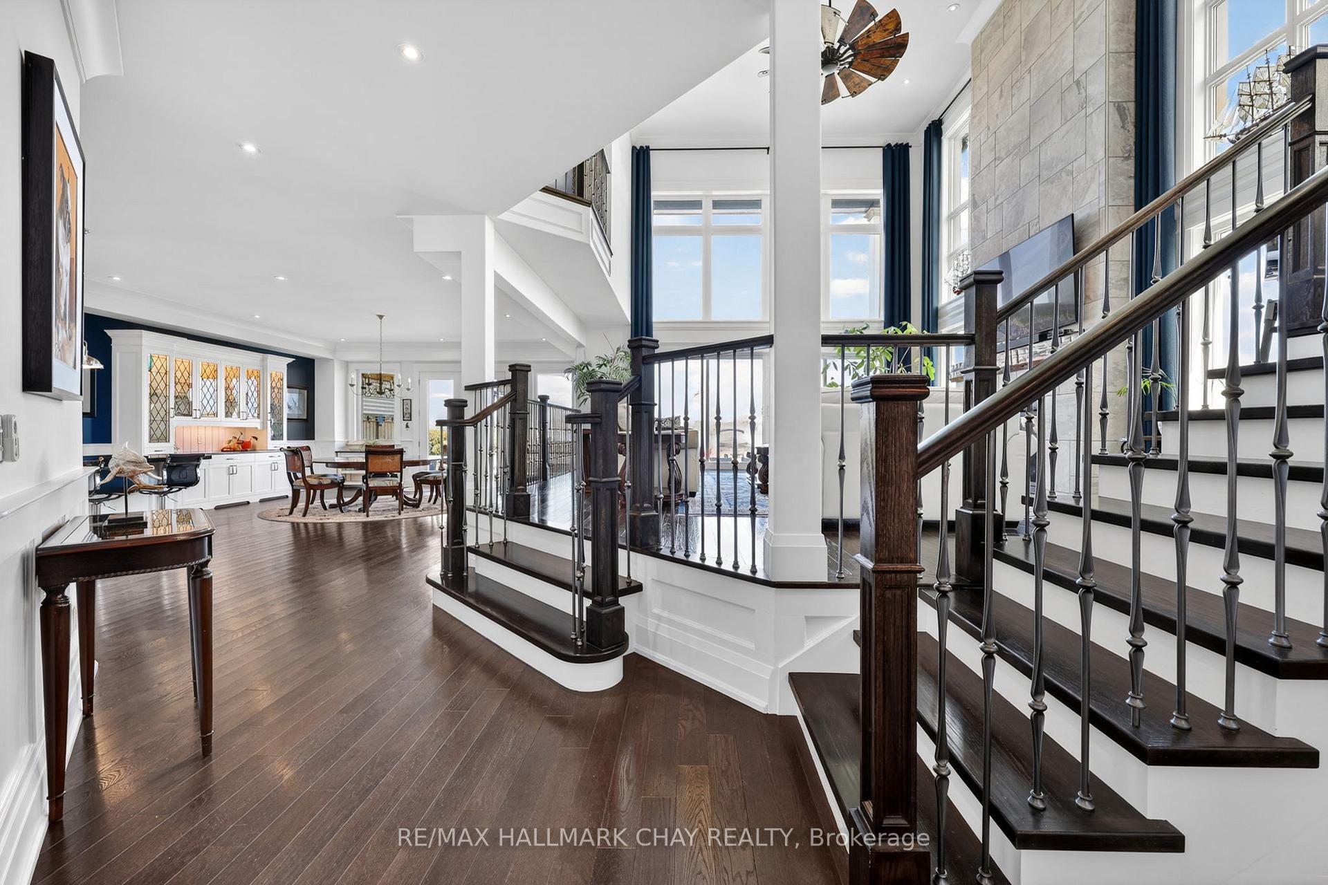 Photo 9 of 230 Kempview Lane, Barrie, South Shore — HOMEH