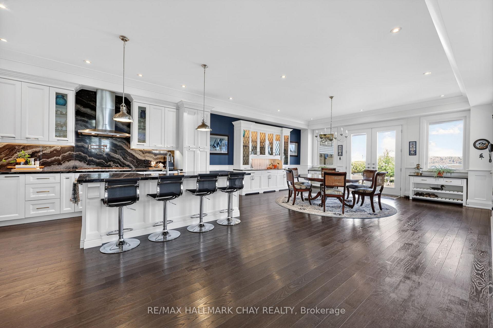 Photo 10 of 230 Kempview Lane, Barrie, South Shore — HOMEH