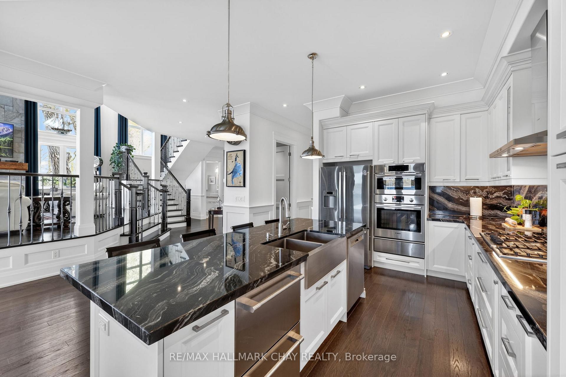Photo 12 of 230 Kempview Lane, Barrie, South Shore — HOMEH